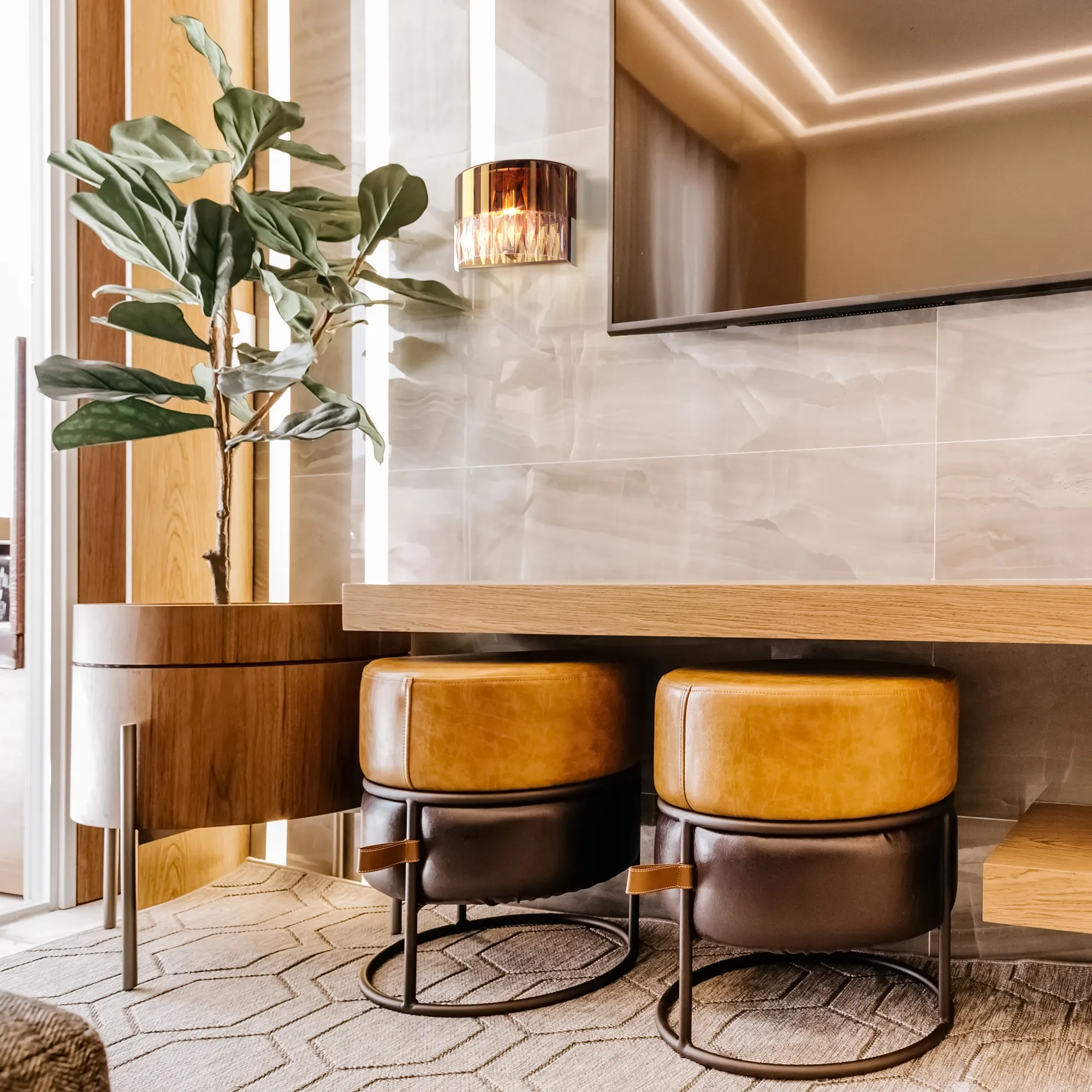 картинка Настенный светильник (бра) Maytoni MOD313WL-01CH