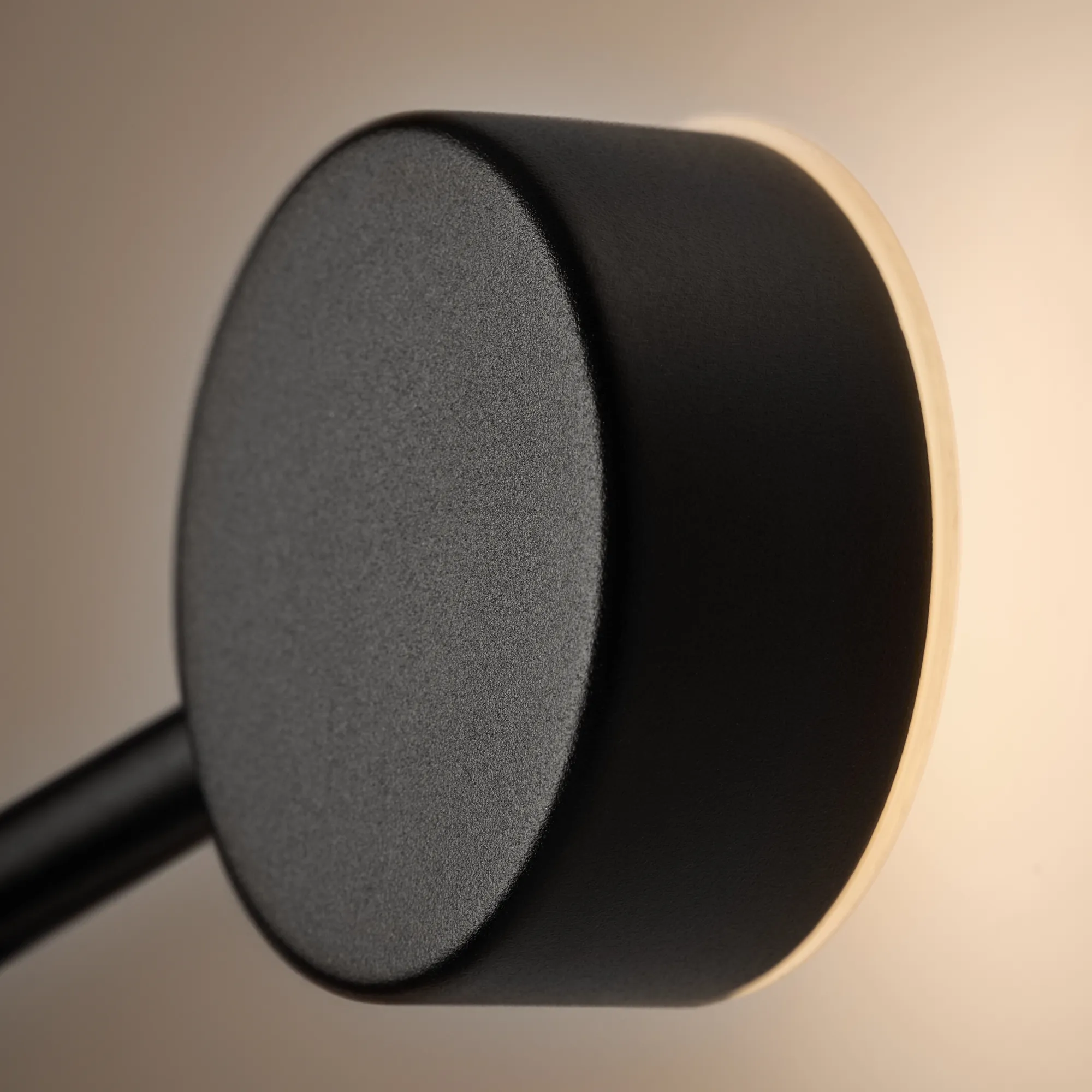 картинка Настенный светильник (бра) Freya FR5440WL-L17B