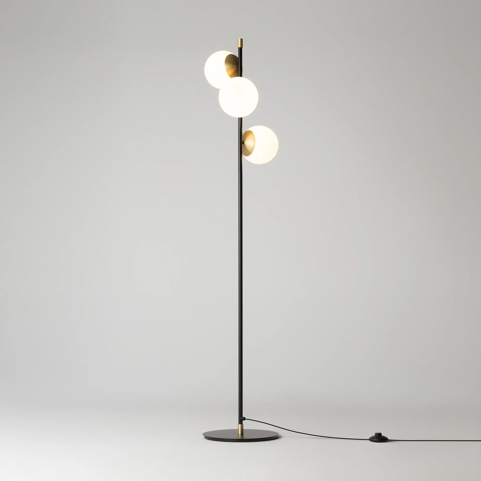 картинка Напольный светильник (торшер) Maytoni MOD048FL-03G