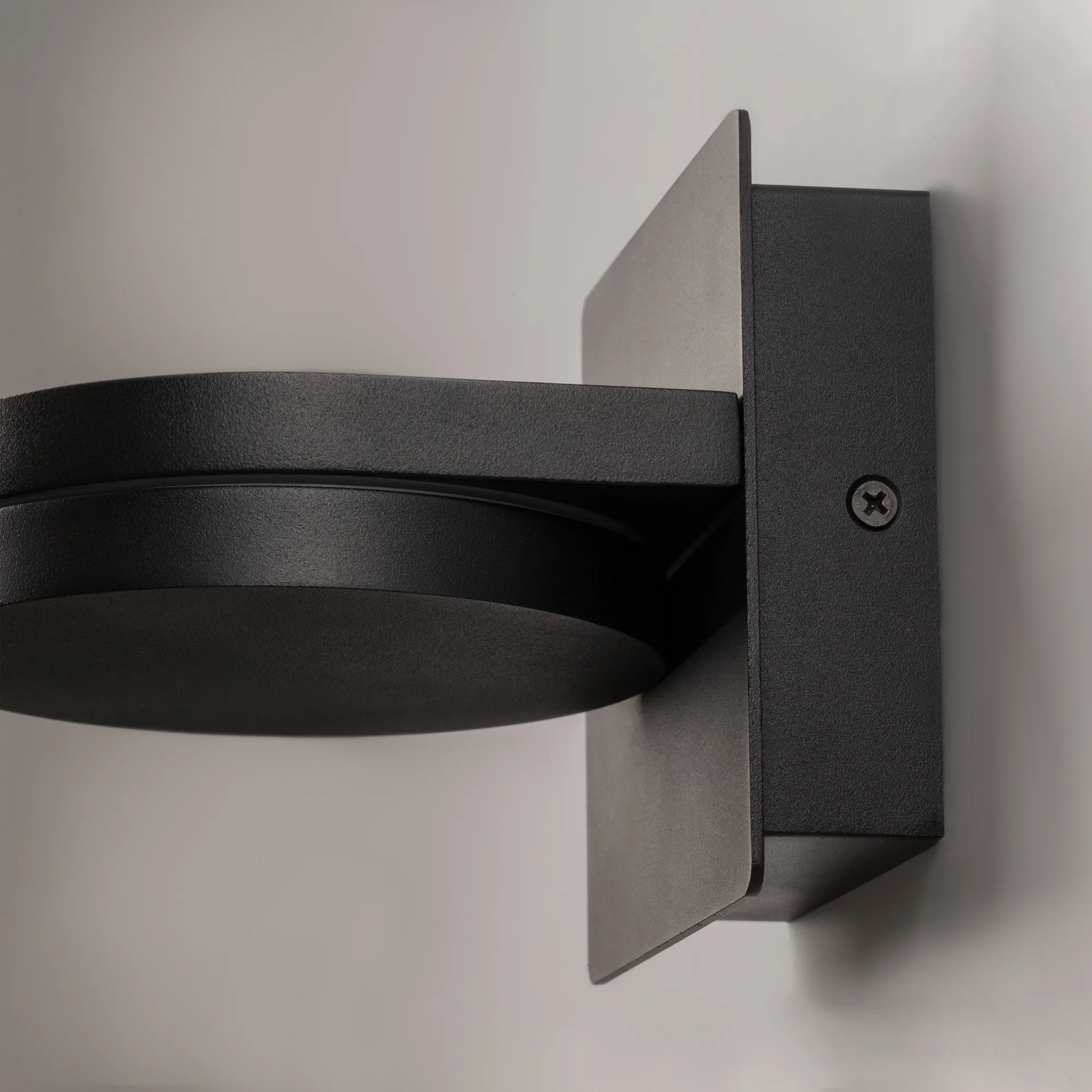 картинка Настенный светильник (бра) Maytoni MOD354WL-L12B3K