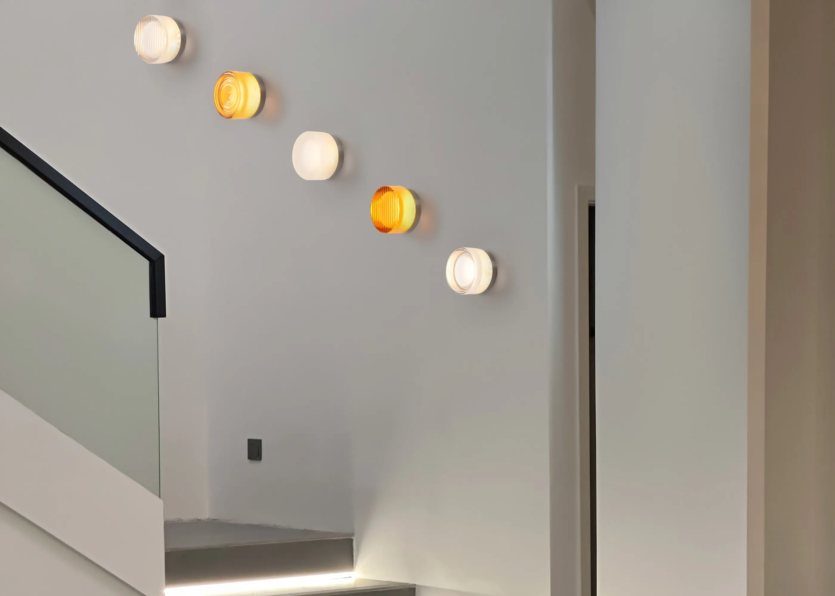 картинка Настенный светильник (бра) Freya FR5603WL-L8W1