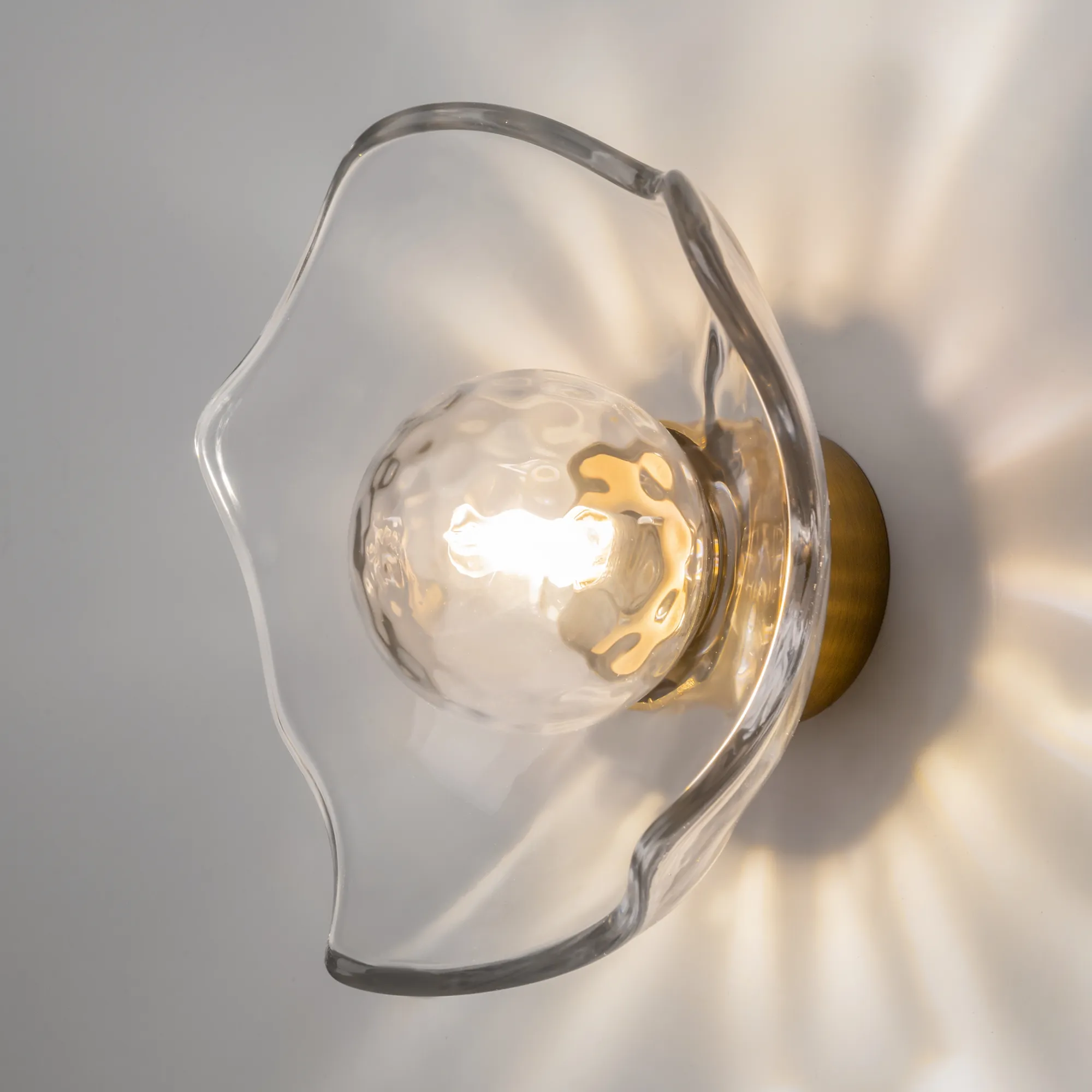 картинка Настенный светильник (бра) Maytoni MOD207WL-01BS