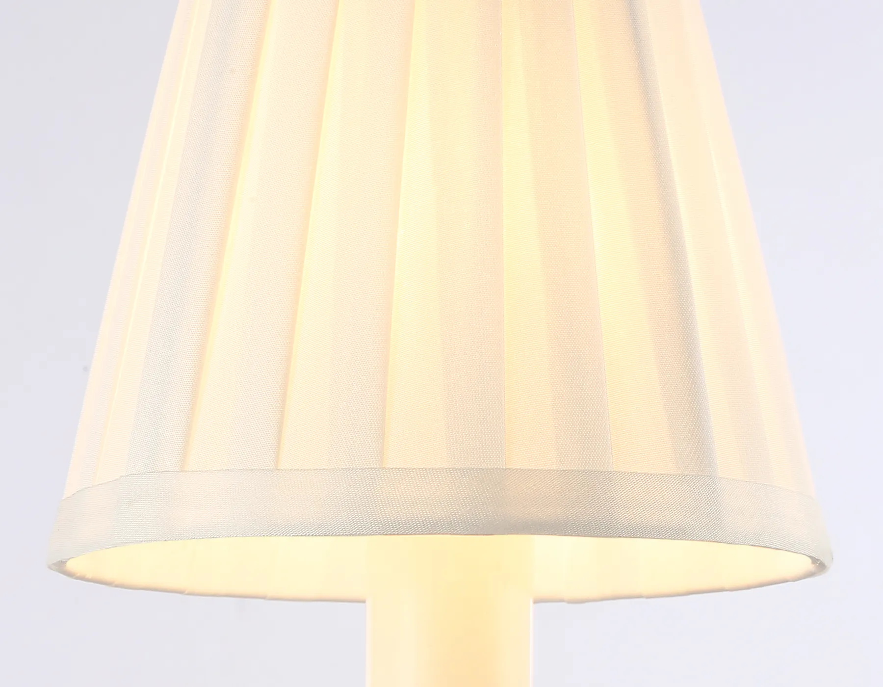 картинка Настенный светильник с абажуром и хрусталем TR4562