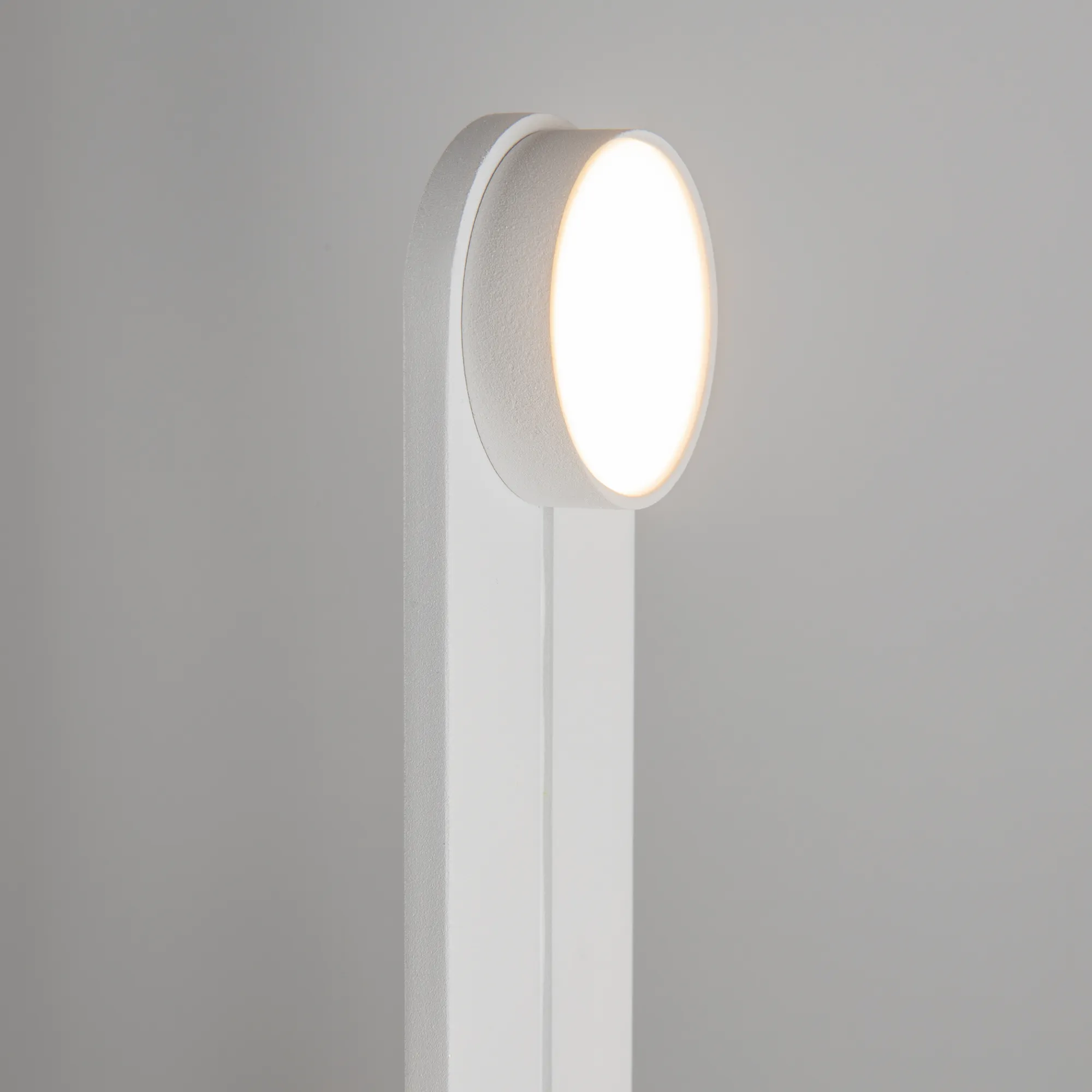 картинка Настенный светильник (бра) Maytoni MOD356WL-L4W3K