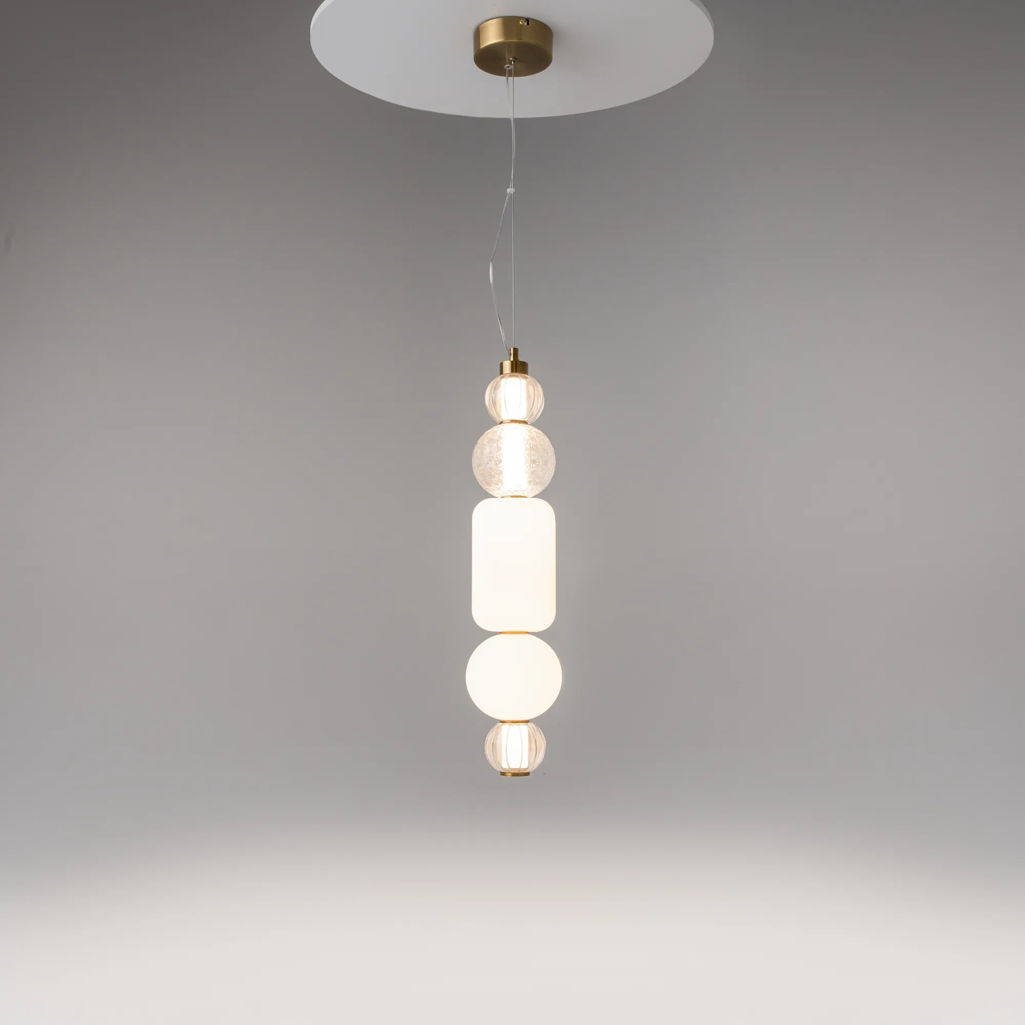 картинка Подвесной светильник Maytoni P069PL-L35G3K