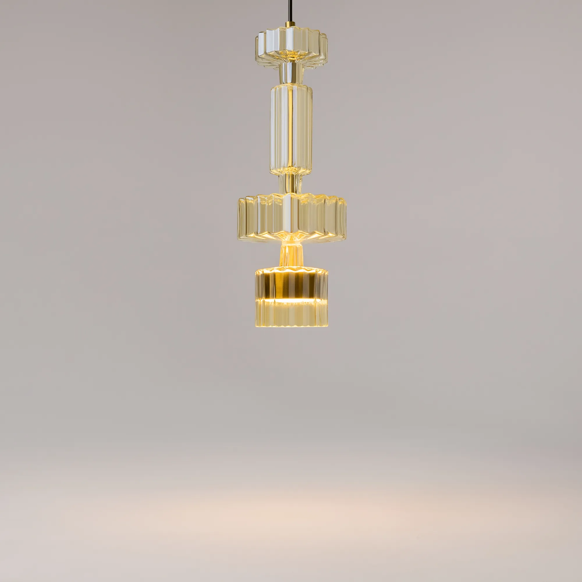 картинка Подвесной светильник Maytoni MOD253PL-L18BS3K2