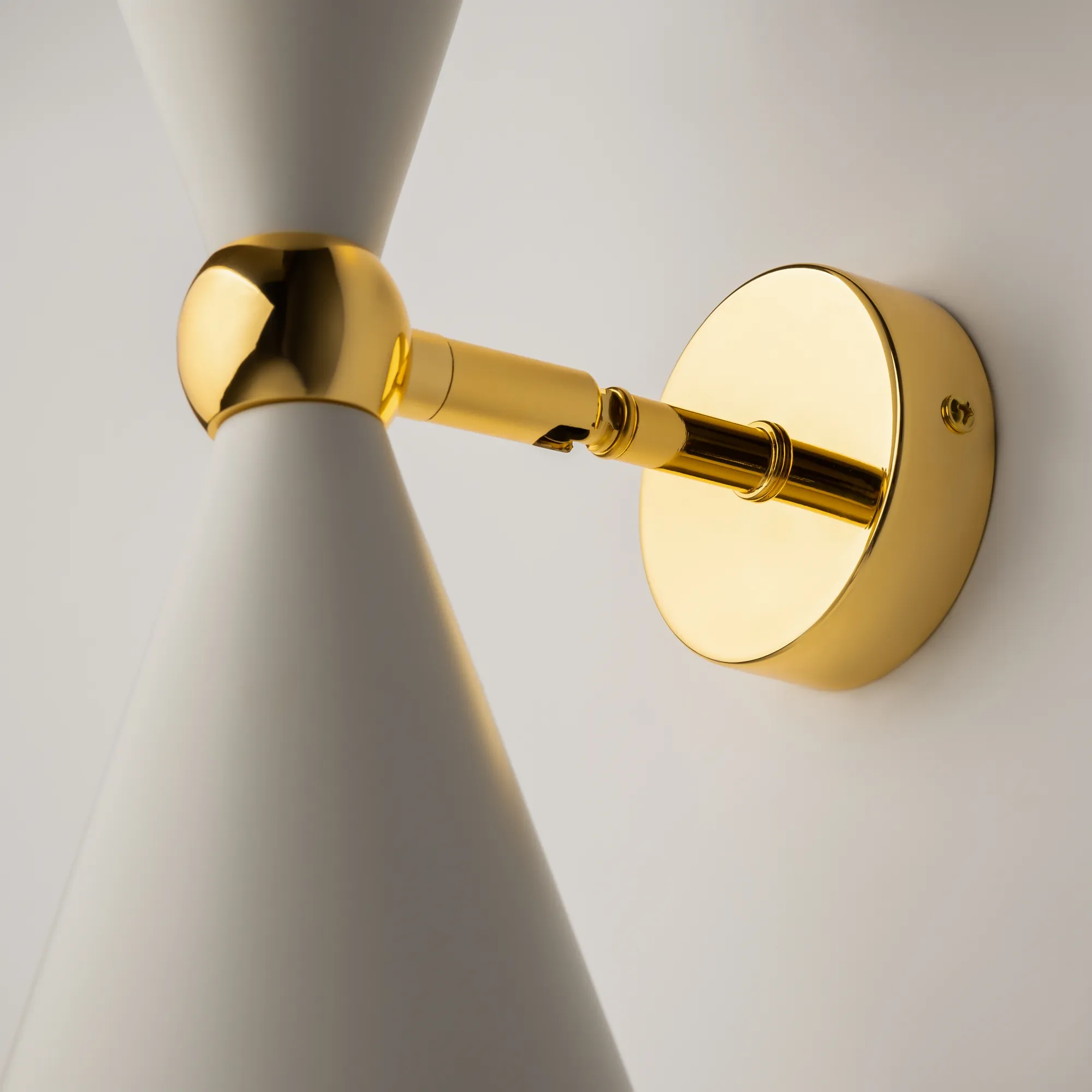 картинка Настенный светильник (бра) Maytoni MOD108WL-02WG