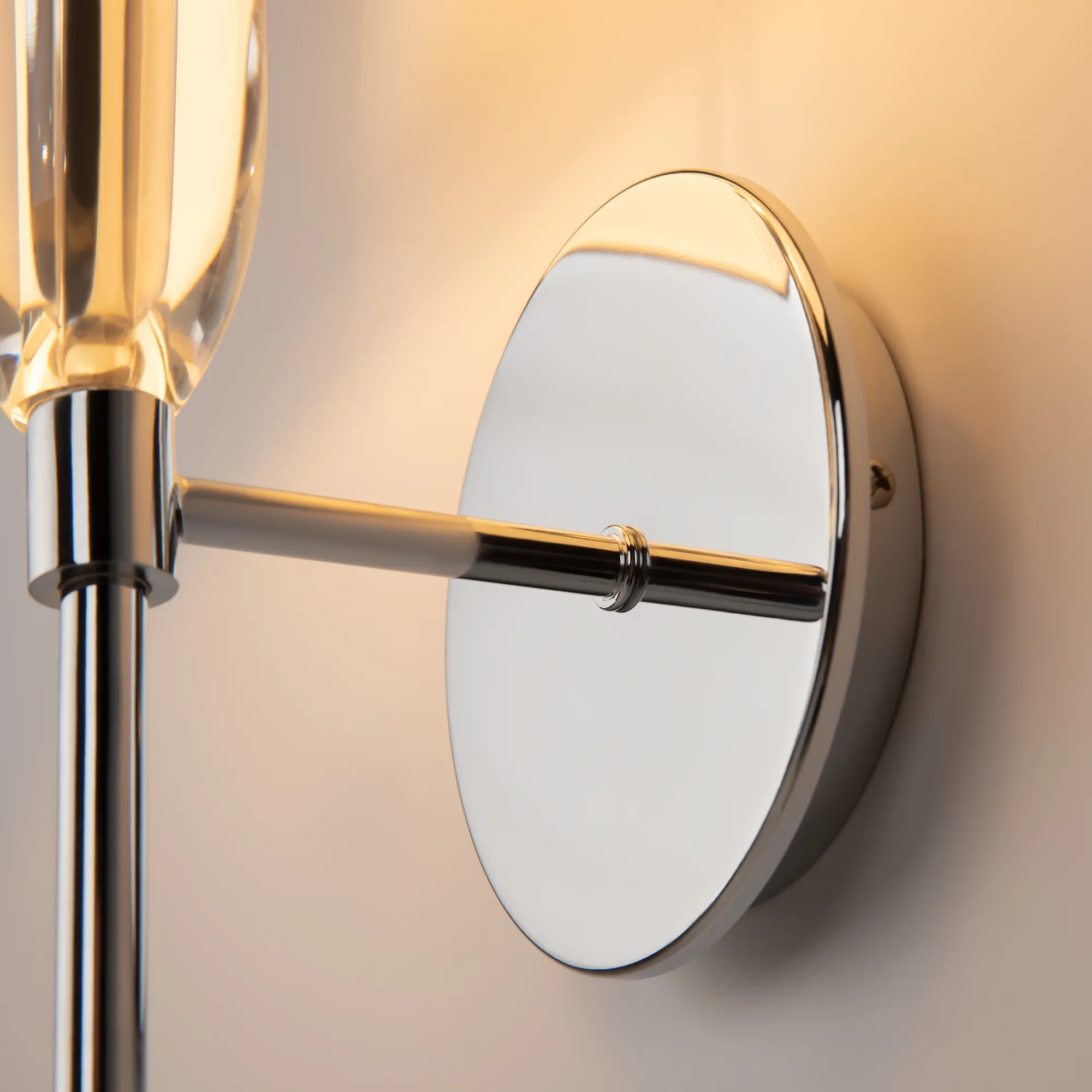 картинка Настенный светильник (бра) Maytoni Z034WL-01CH