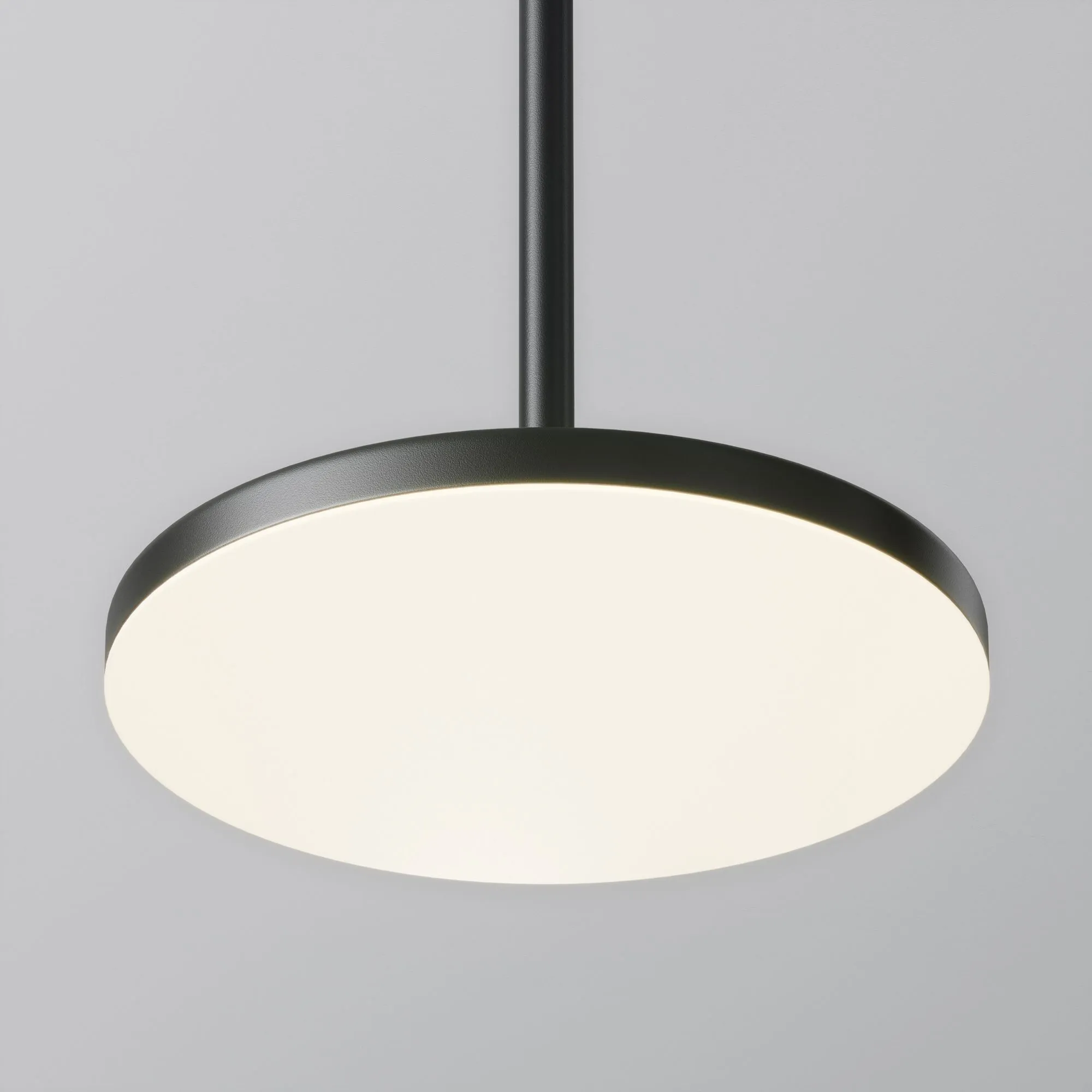 картинка Подвесной светильник Maytoni P076PL-L12W4K-B