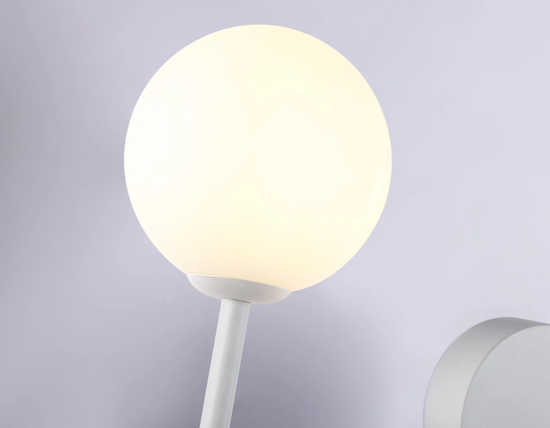 картинка Настенный светодиодный светильник со сменной лампой  FL66388