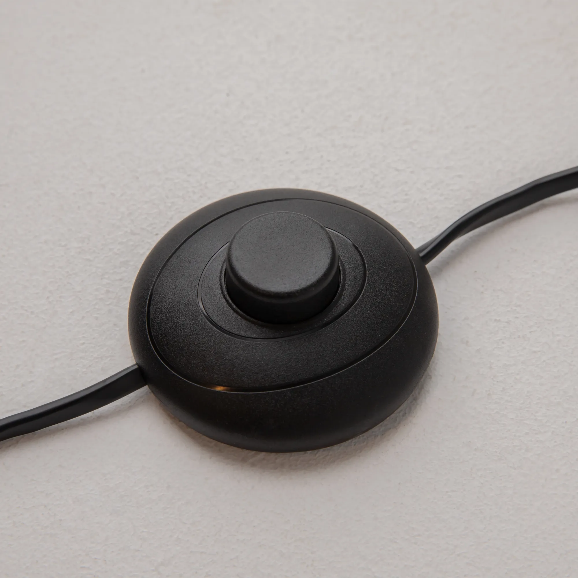 картинка Напольный светильник (торшер) Maytoni MOD307FL-L40B3K