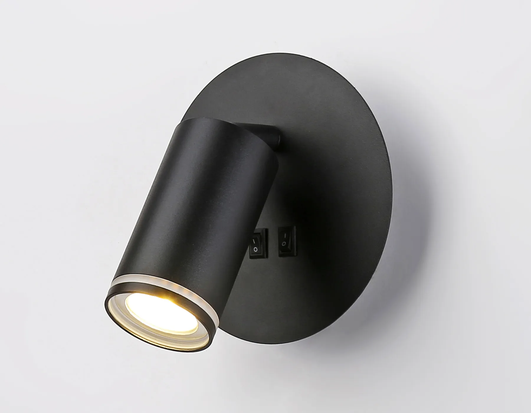 картинка Настенный светильник с выключателем FW2463