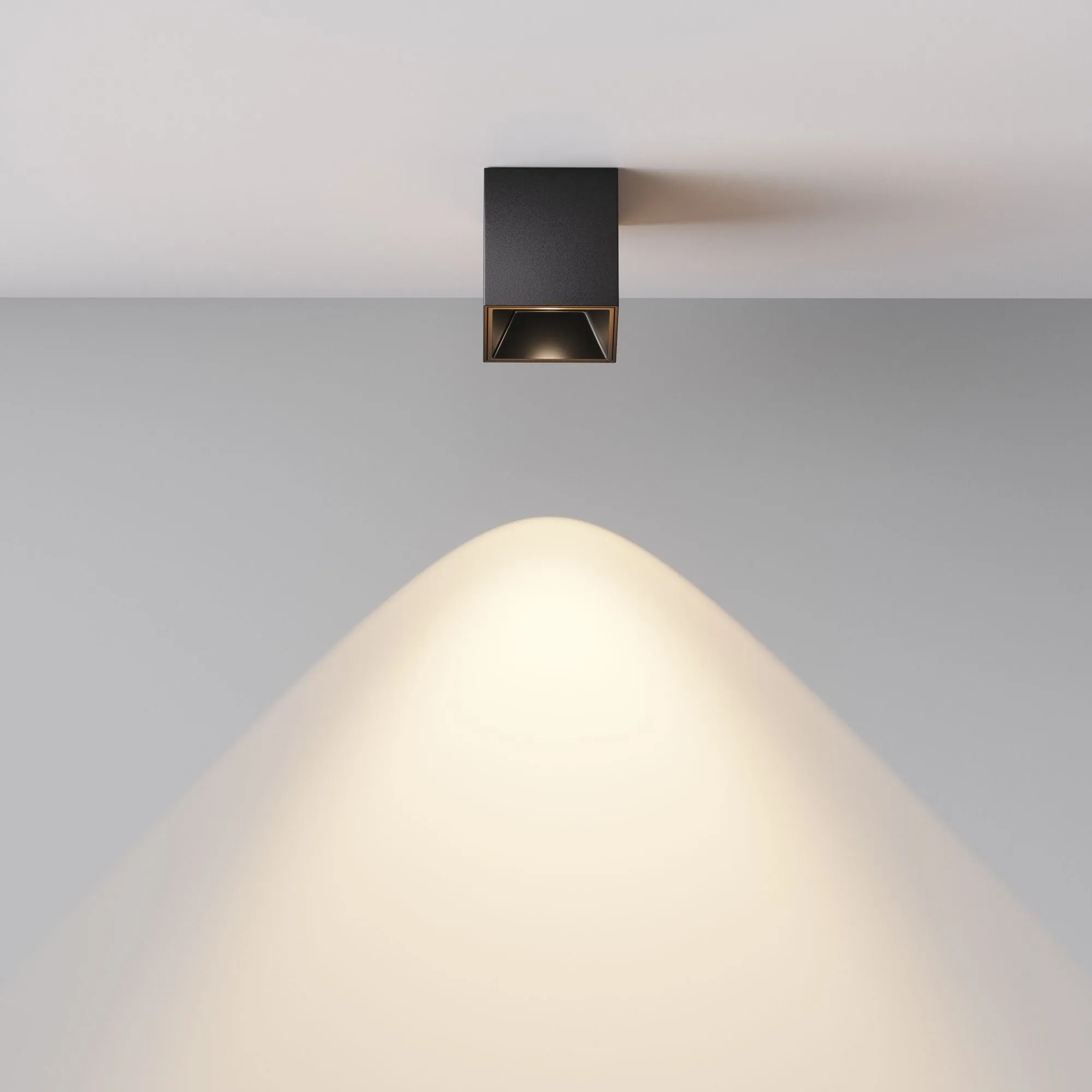 картинка Потолочный светильник Technical C064CL-5W3K-SQ-B