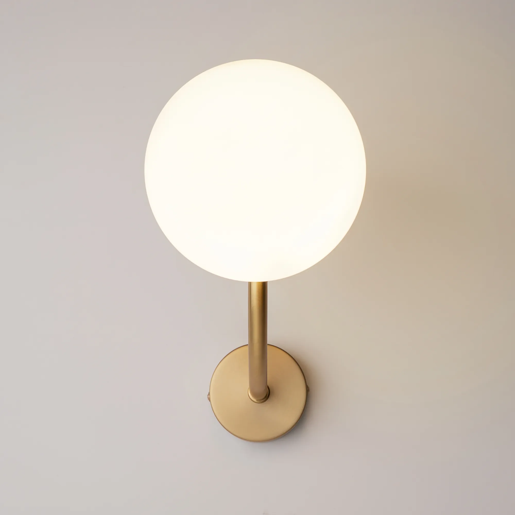 картинка Настенный светильник (бра) Maytoni MOD109WL-01BS