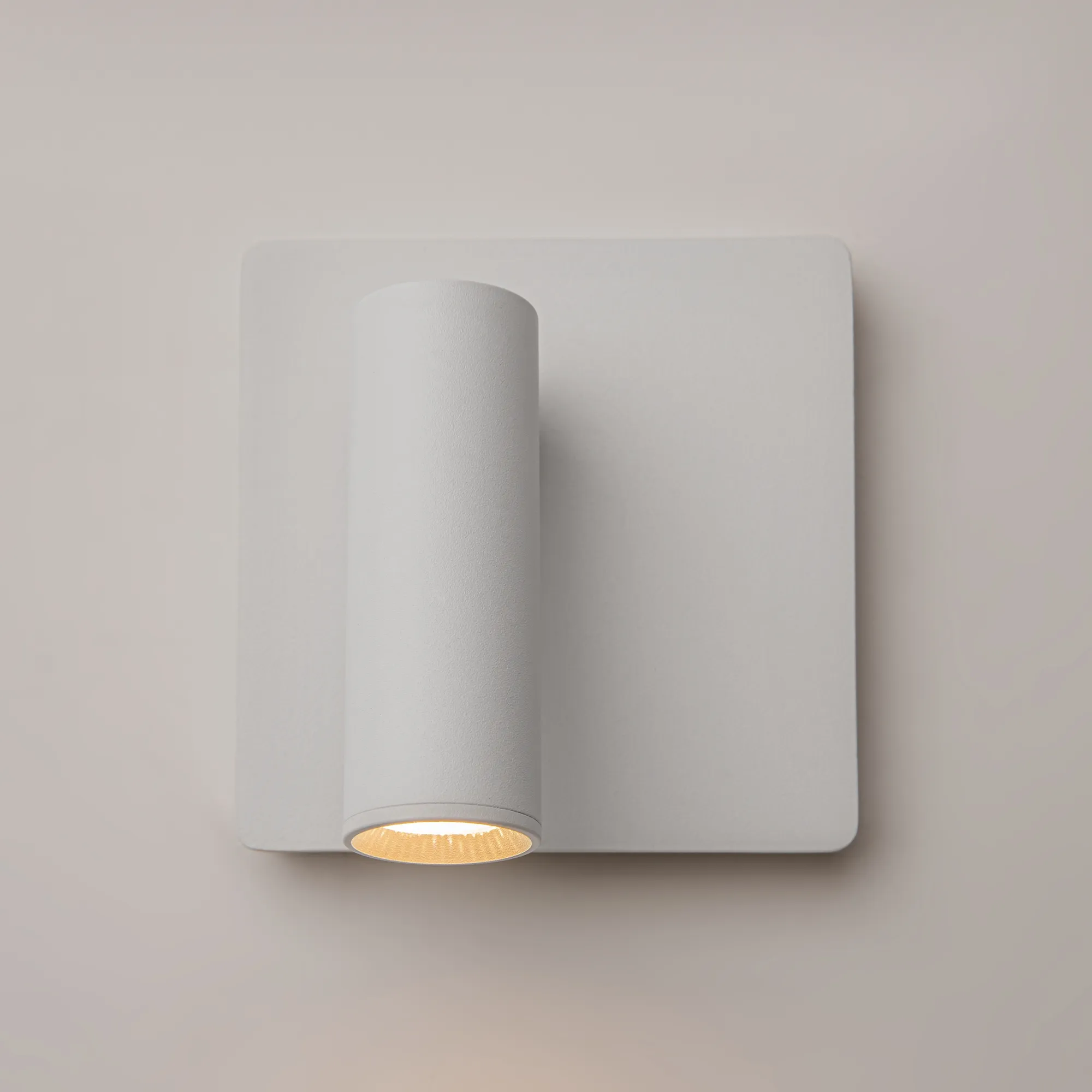 картинка Настенный светильник (бра) Technical C040WL-L3W3K