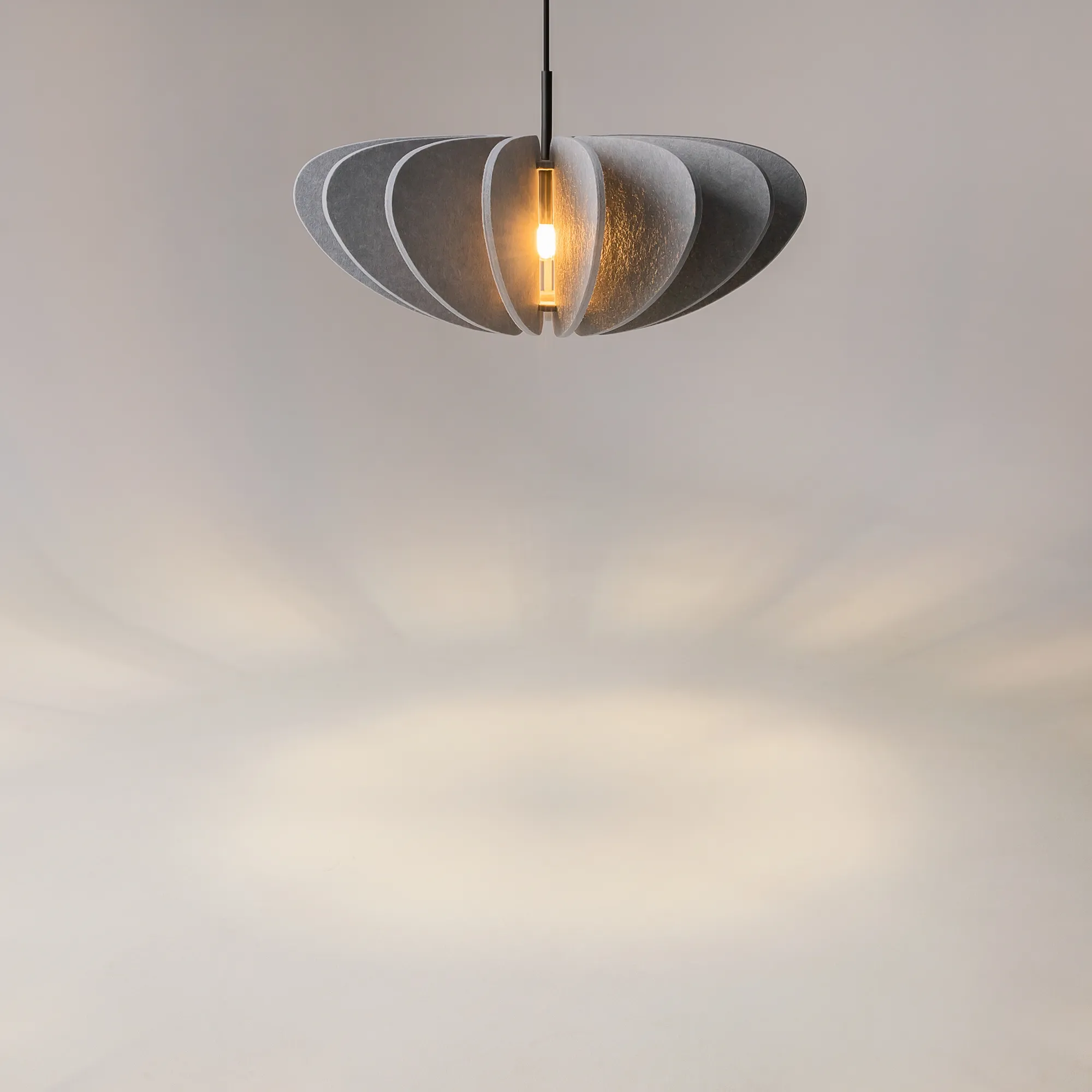 картинка Подвесной светильник Maytoni MOD398PL-01GR1