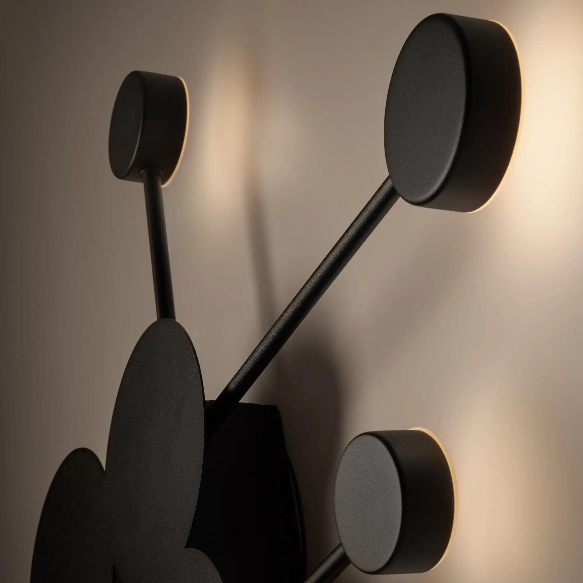 картинка Настенный светильник (бра) Freya FR5440WL-L17B