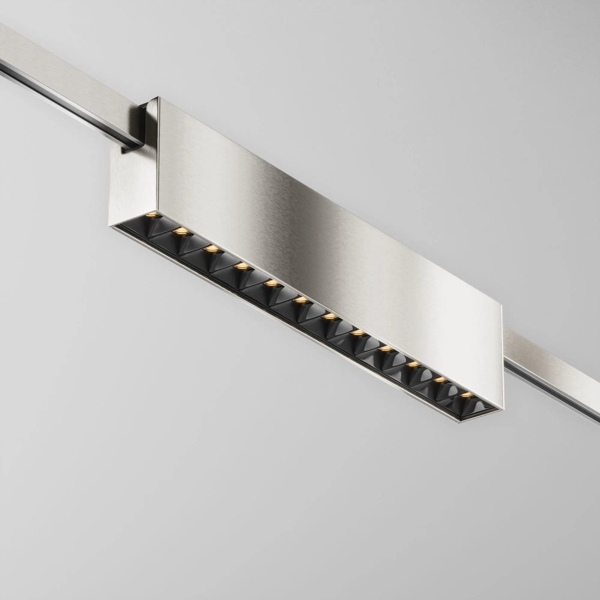 картинка Трековый светильник Technical TR150-1-12W3K-M-PT
