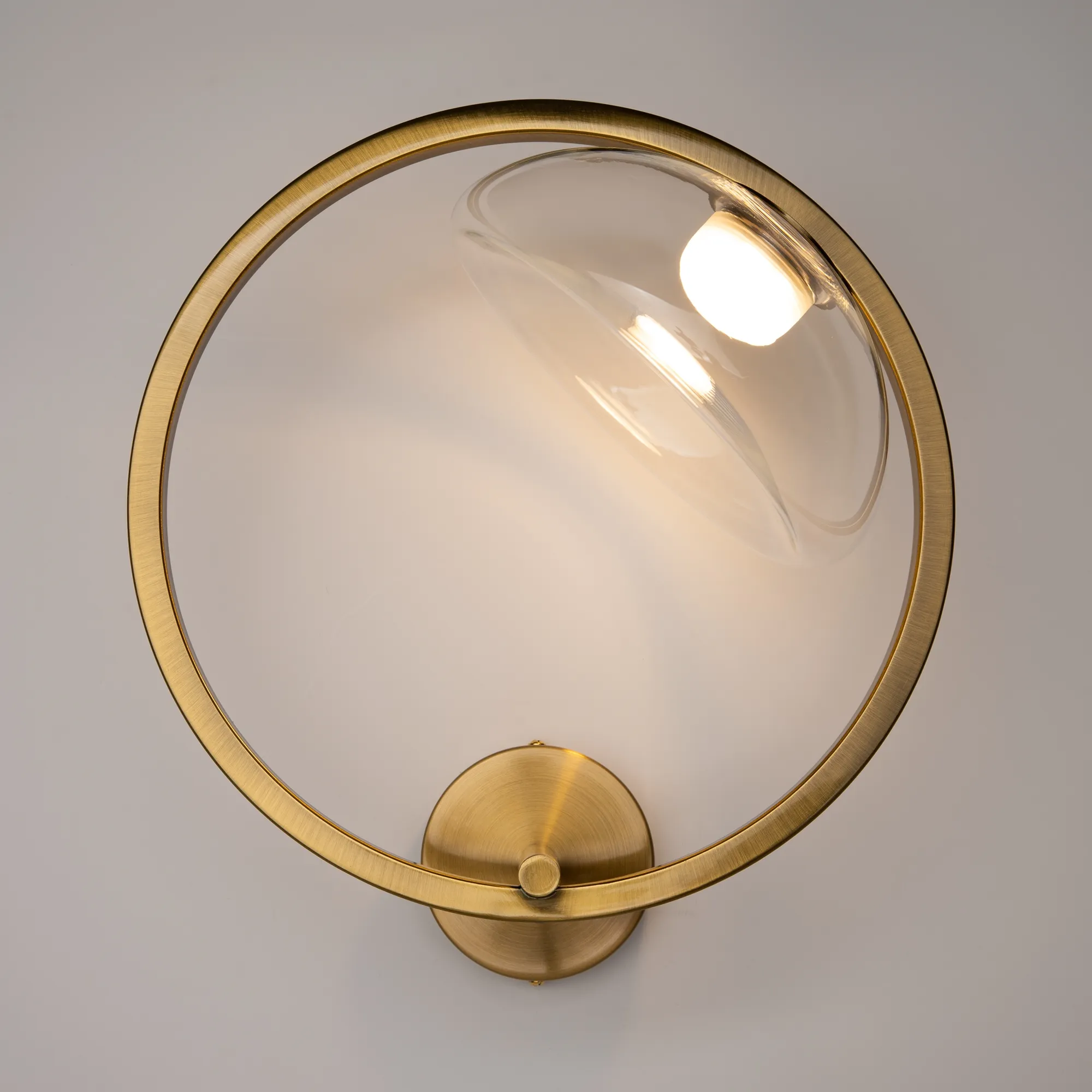 картинка Настенный светильник (бра) Maytoni MOD327WL-L5BS3K