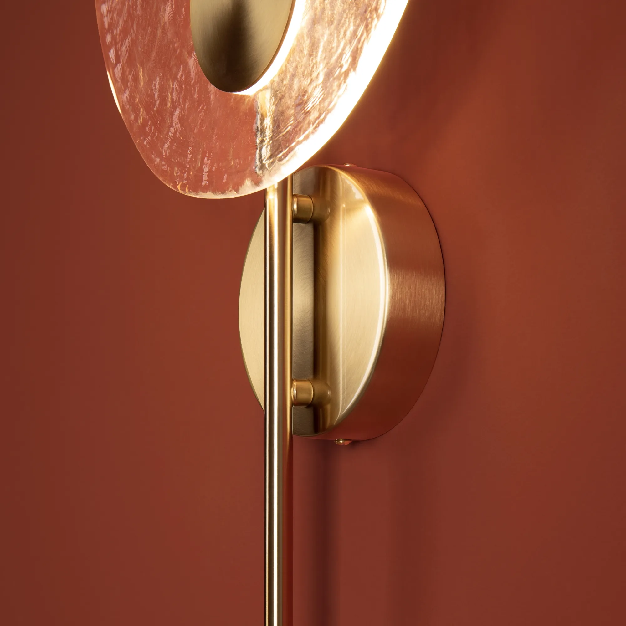 картинка Настенный светильник (бра) Freya FR6182WL-L5BS1