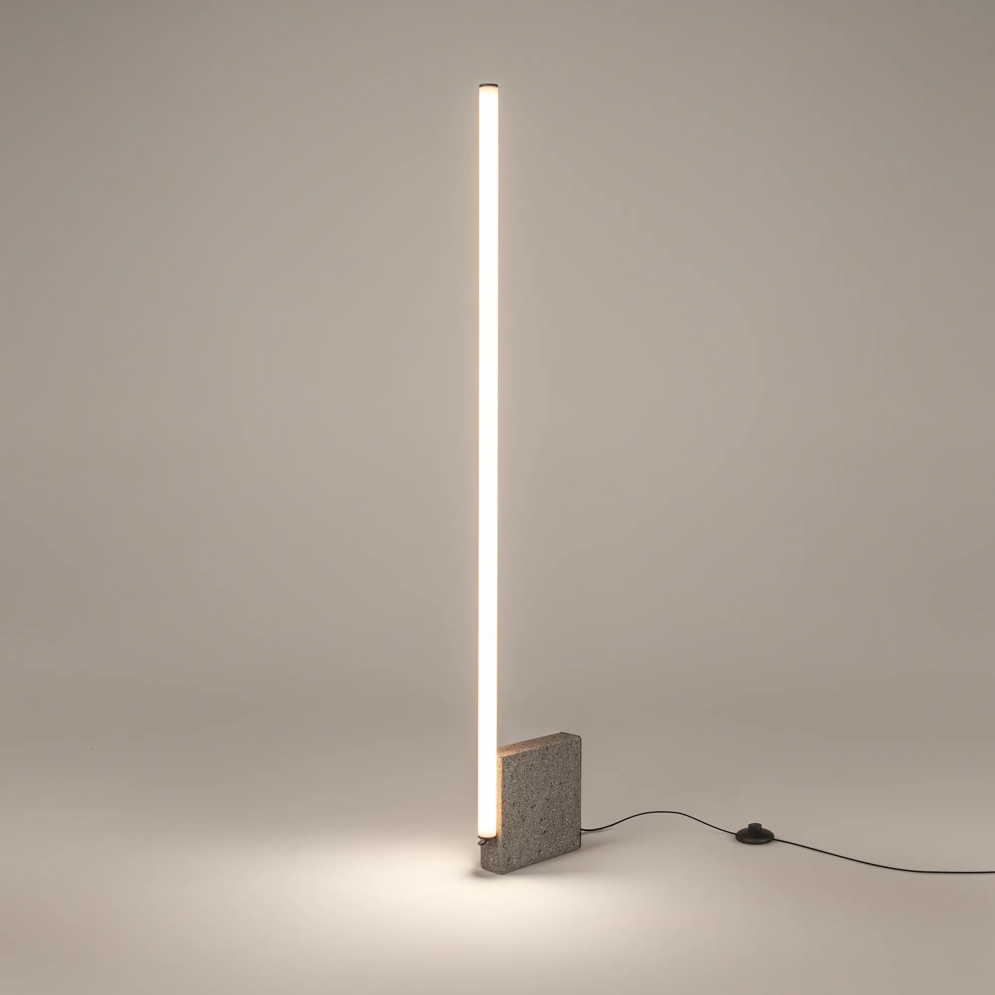 картинка Напольный светильник (торшер) Maytoni MOD277FL-L24GR3K