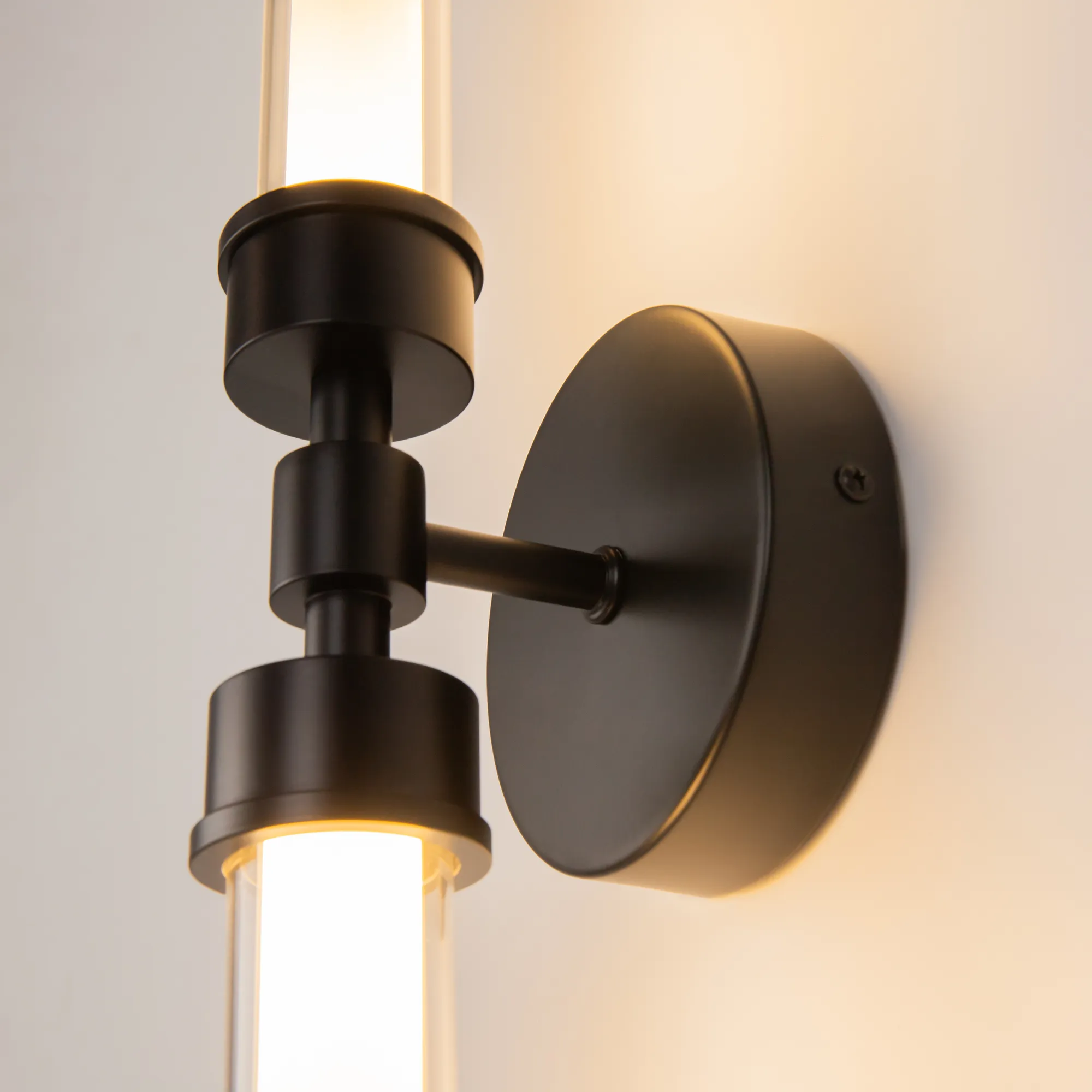 картинка Настенный светильник (бра) Maytoni MOD116WL-L7B3K