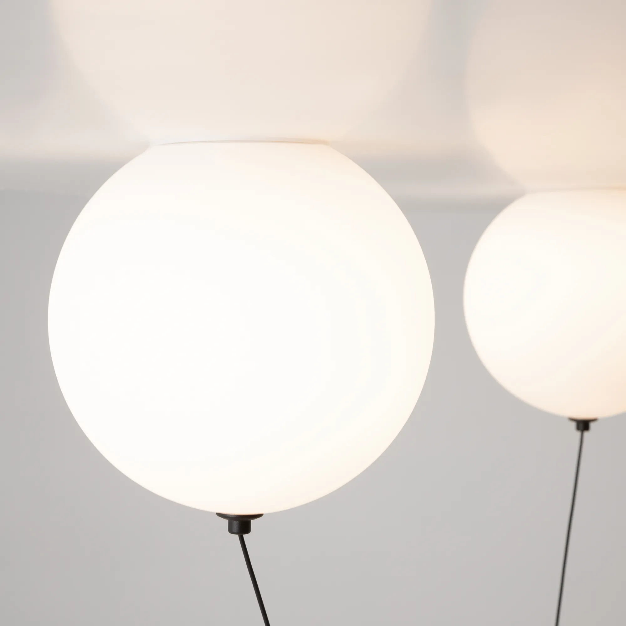 картинка Подвесной светильник Maytoni MOD427PL-L30B3K