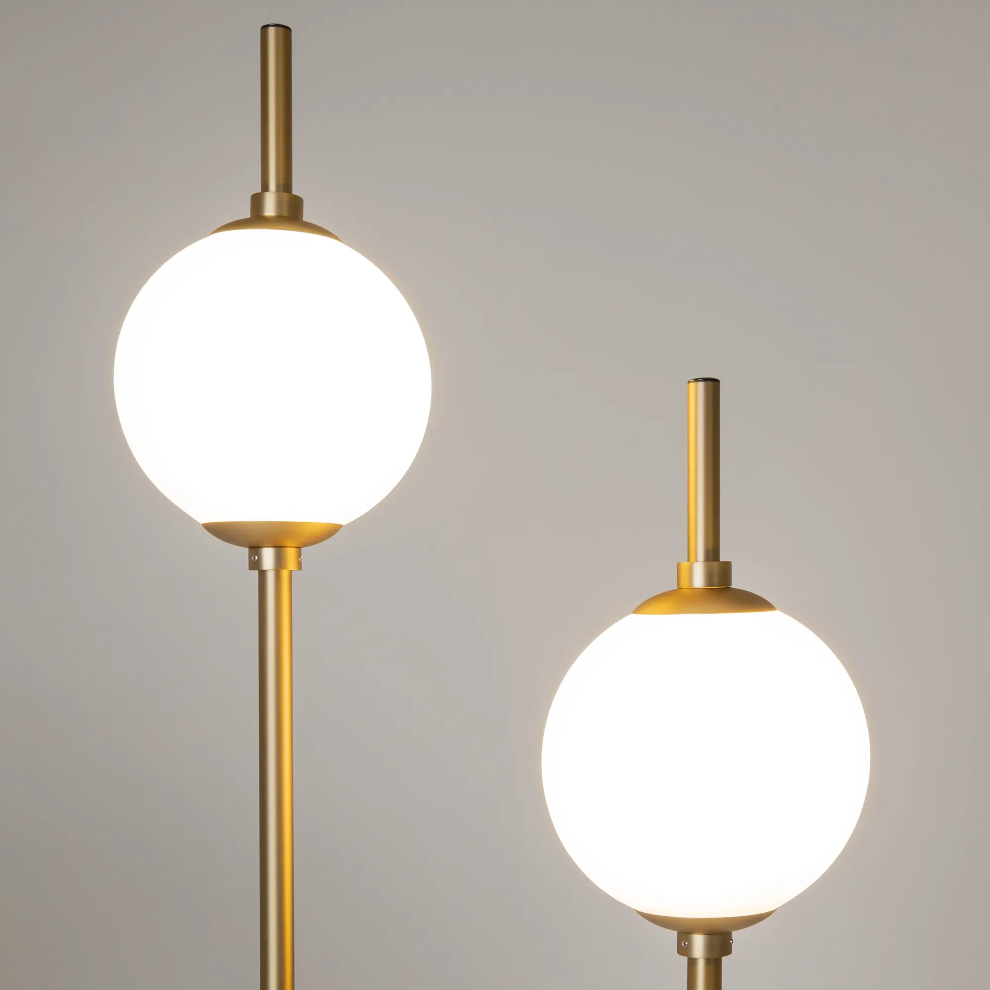 картинка Напольный светильник (торшер) Maytoni Z020FL-L12BS3K