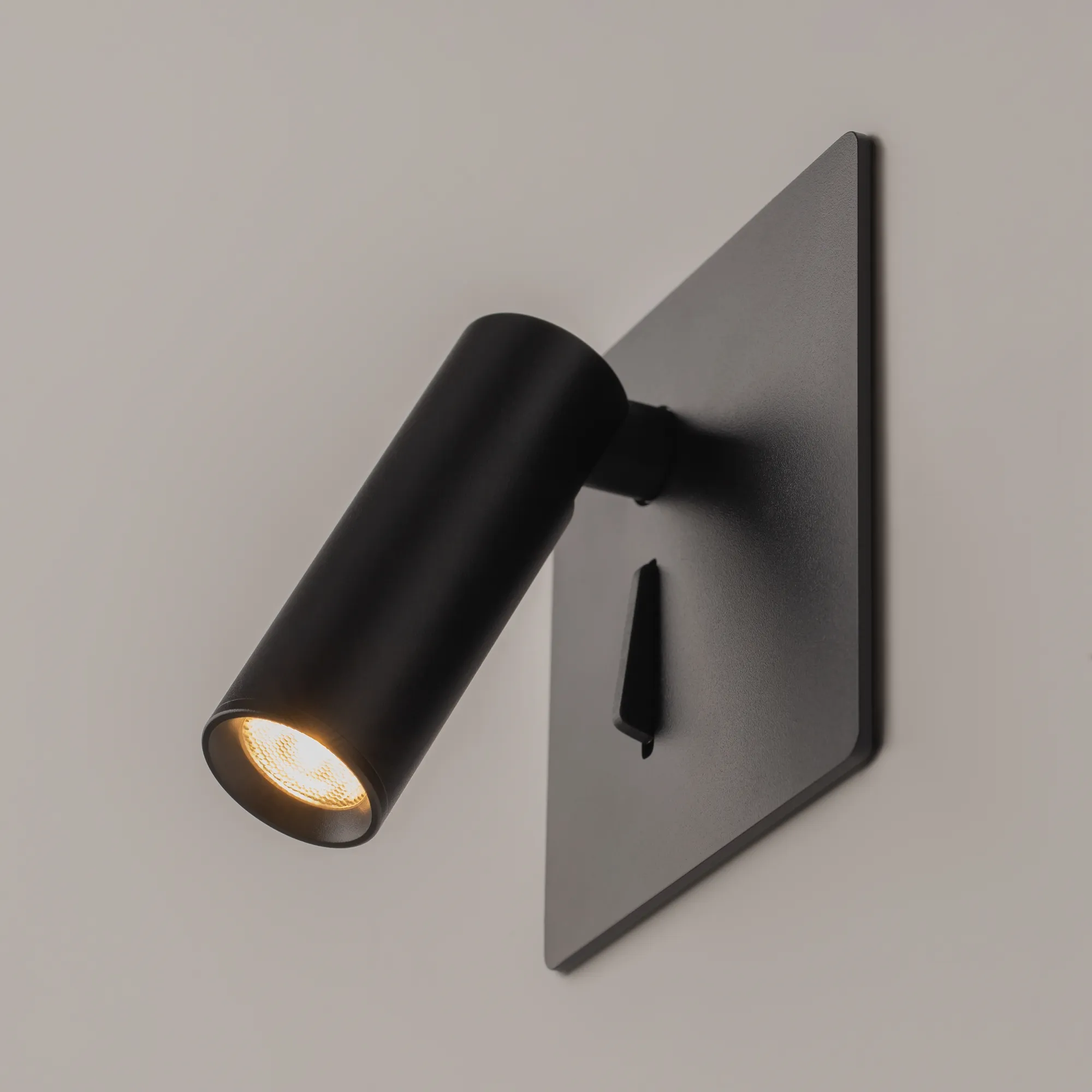 картинка Настенный светильник (бра) Technical C040WL-L3B3K