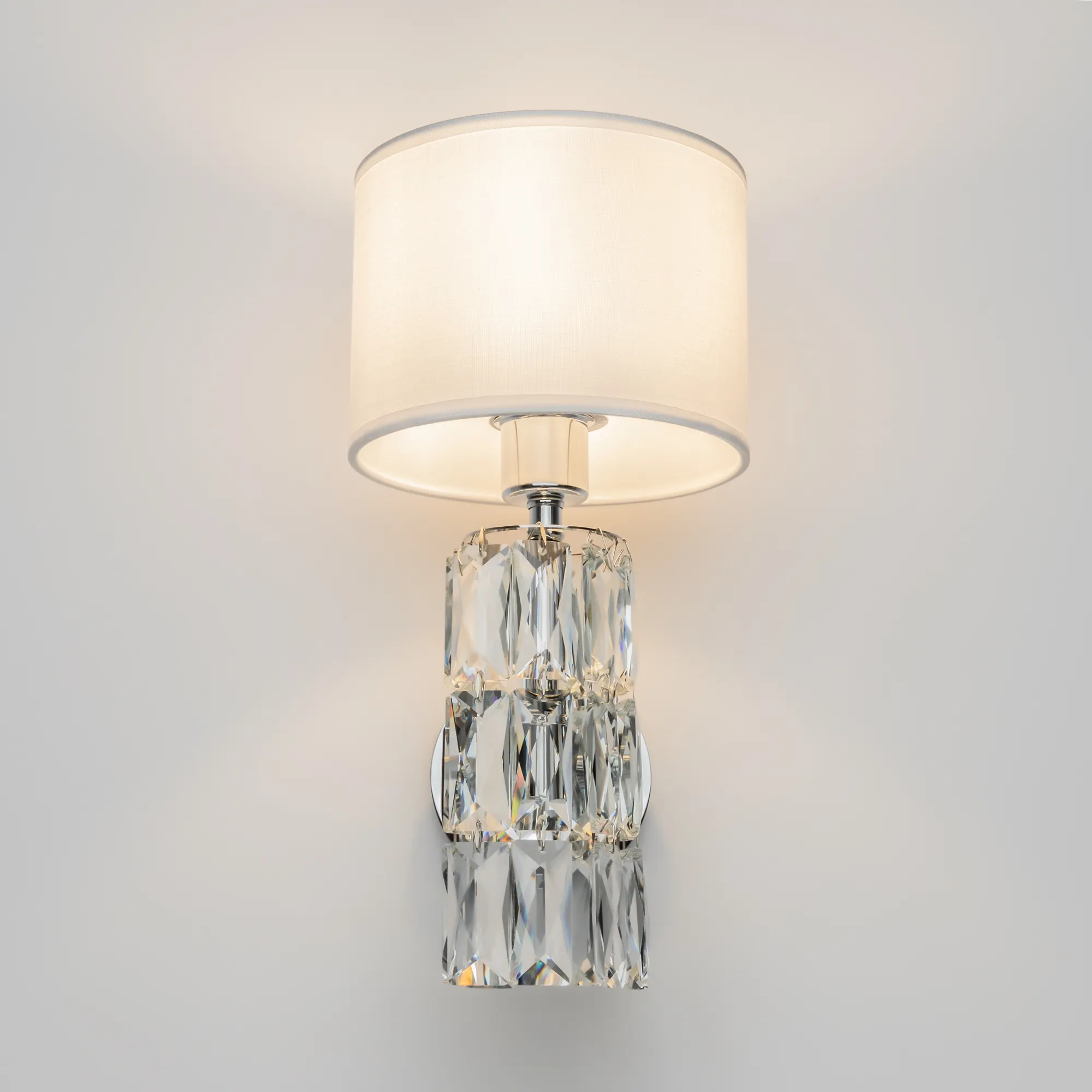 картинка Настенный светильник (бра) Maytoni DIA008WL-01CH