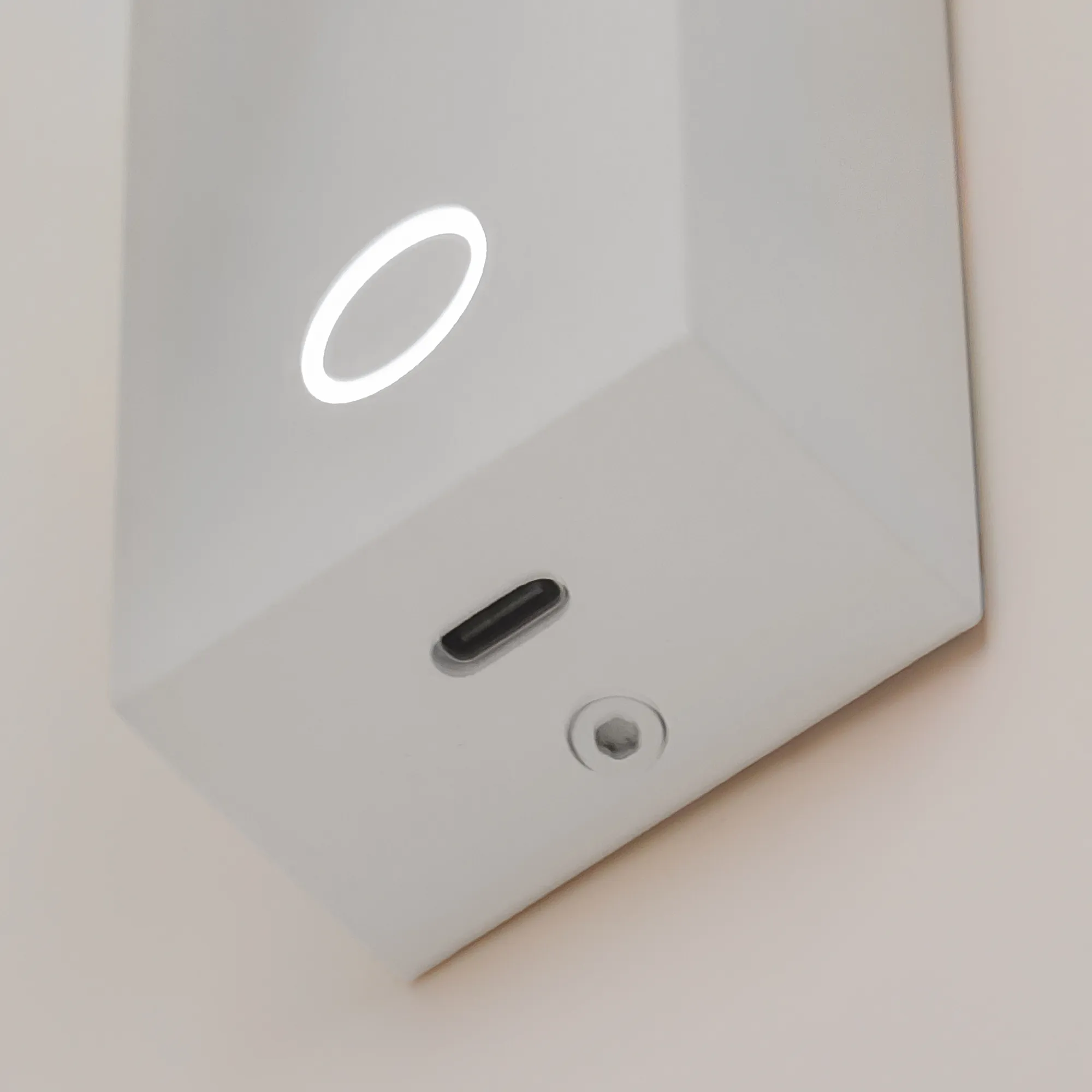 картинка Настенный светильник (бра) Technical C077WL-L3W3K