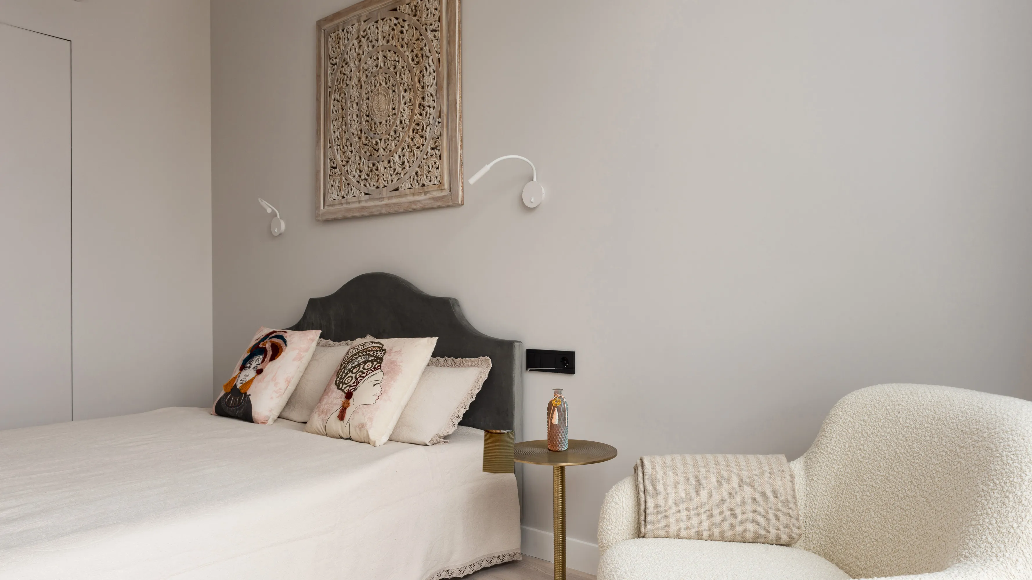 картинка Настенный светильник (бра) Technical C035WL-L3W3K