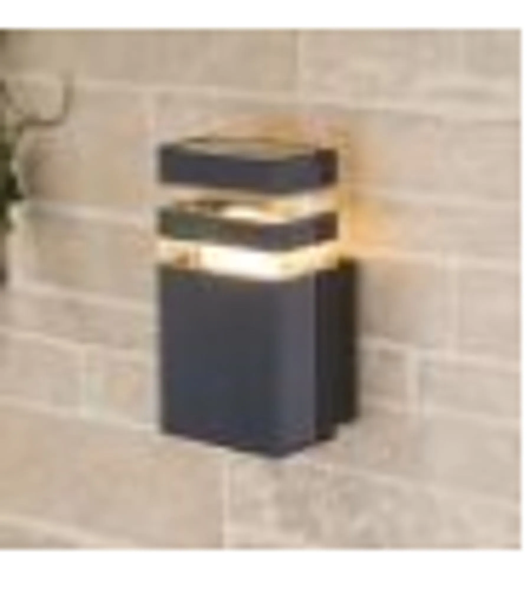 картинка Настенный светильник (бра) Outdoor O578WL-01B