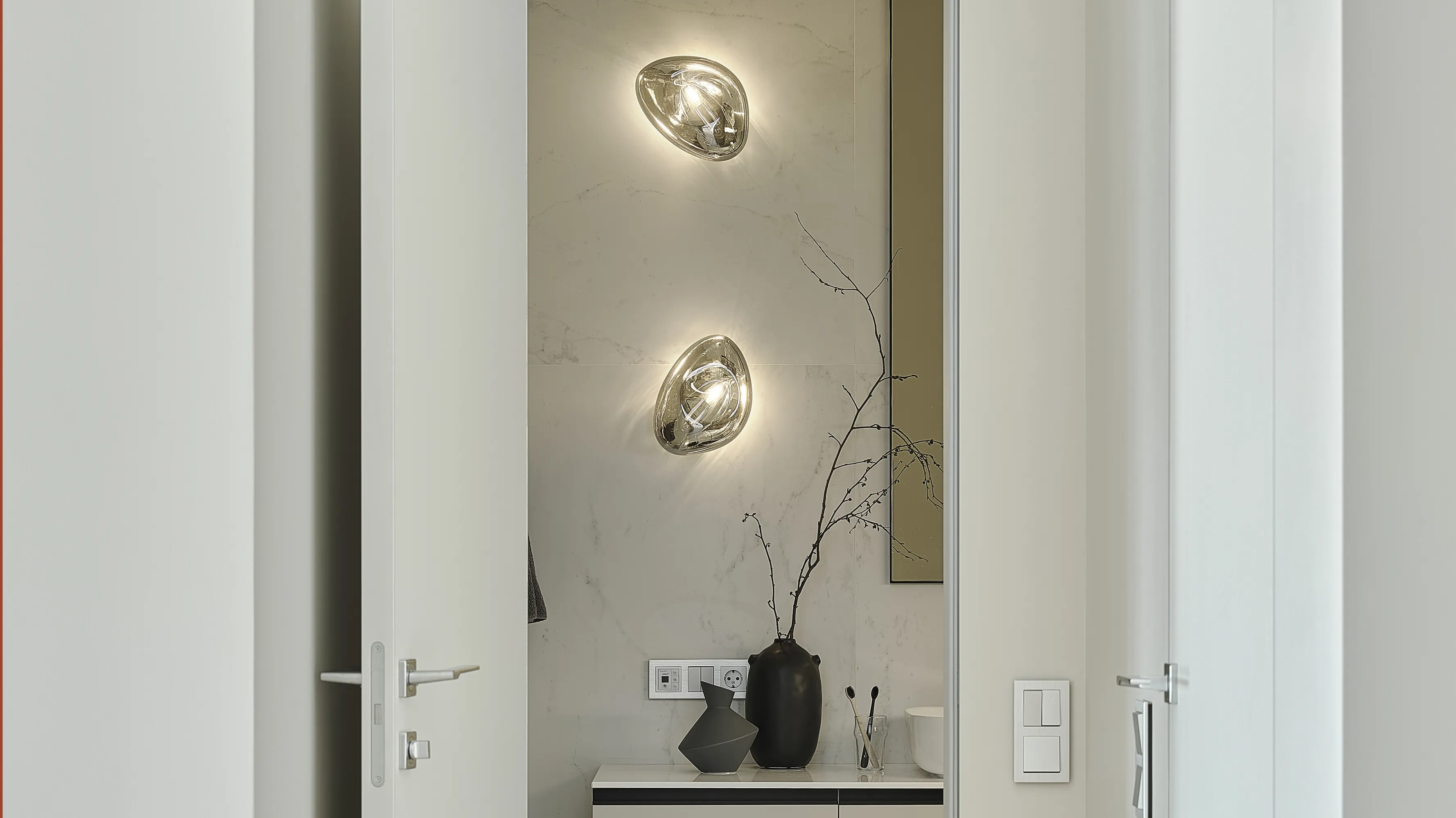 картинка Настенный светильник (бра) Maytoni MOD306WL-01CH