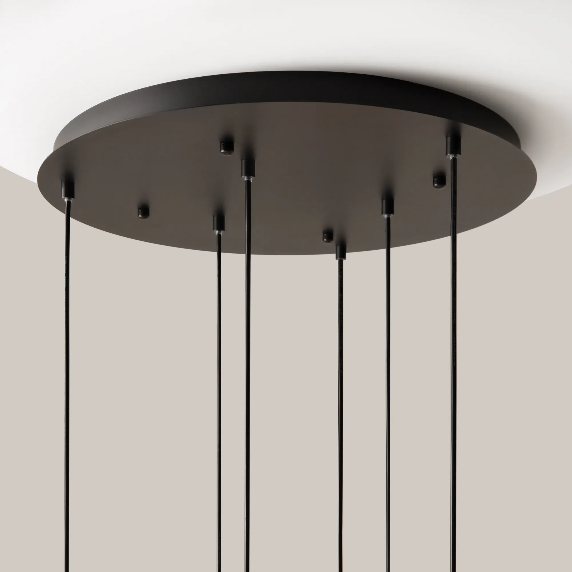 картинка Подвесной светильник Maytoni MOD414PL-06B