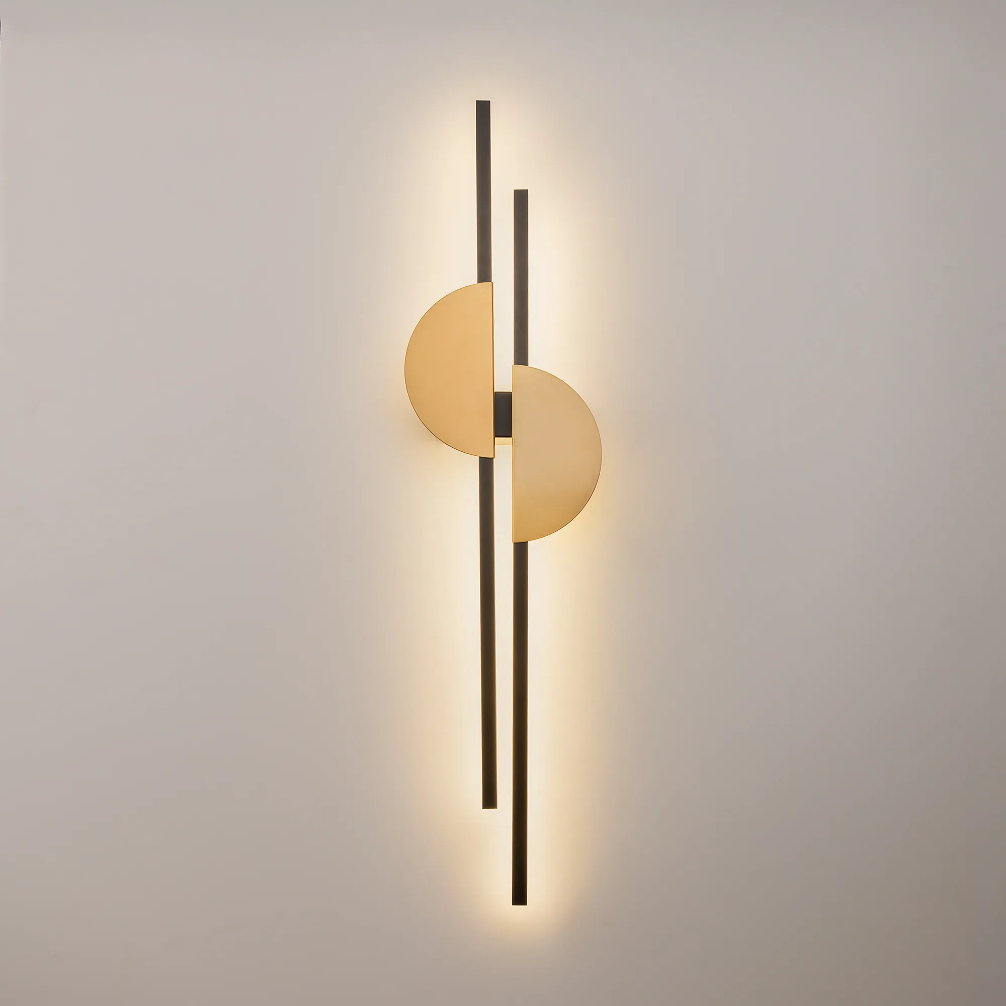 картинка Настенный светильник (бра) Maytoni MOD179WL-L22BS4K