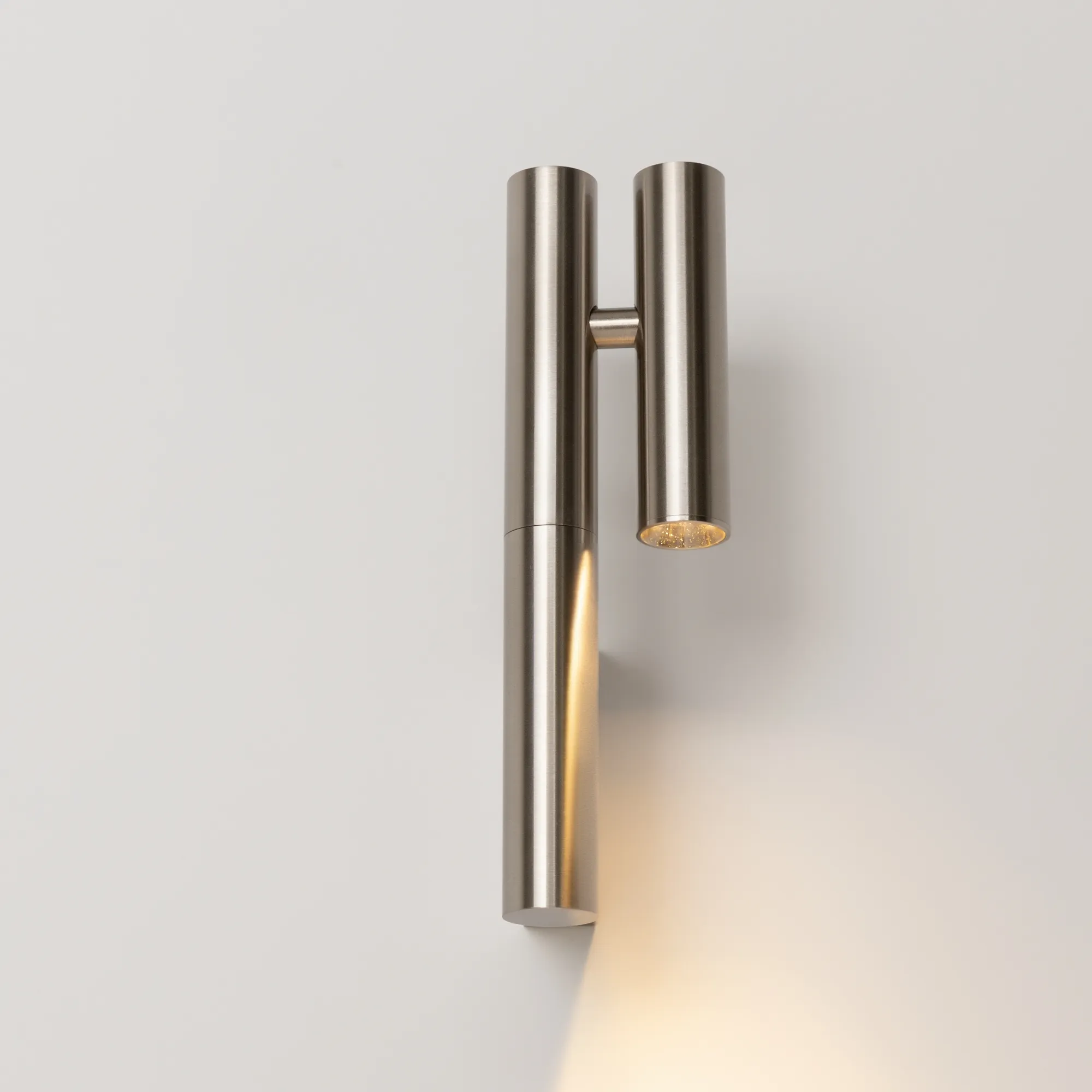 картинка Настенный светильник (бра) Maytoni MOD433WL-L3N3K