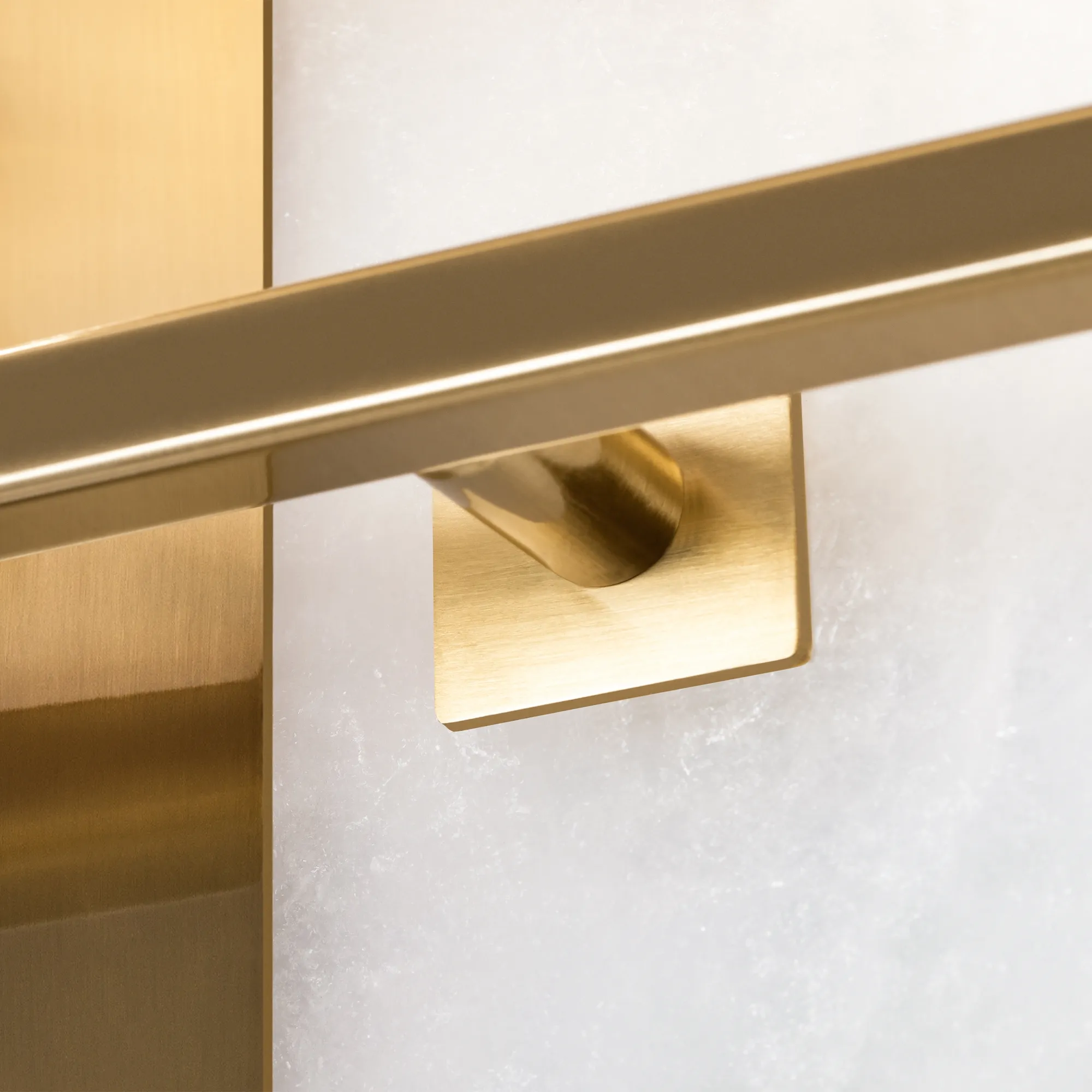 картинка Настенный светильник (бра) Maytoni Z030WL-02BS