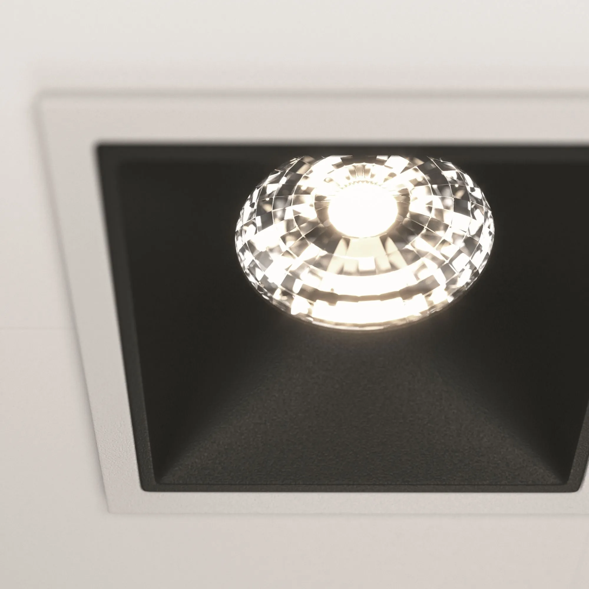 картинка Встраиваемый светильник Technical DL043-02-15W4K-D-SQ-WB