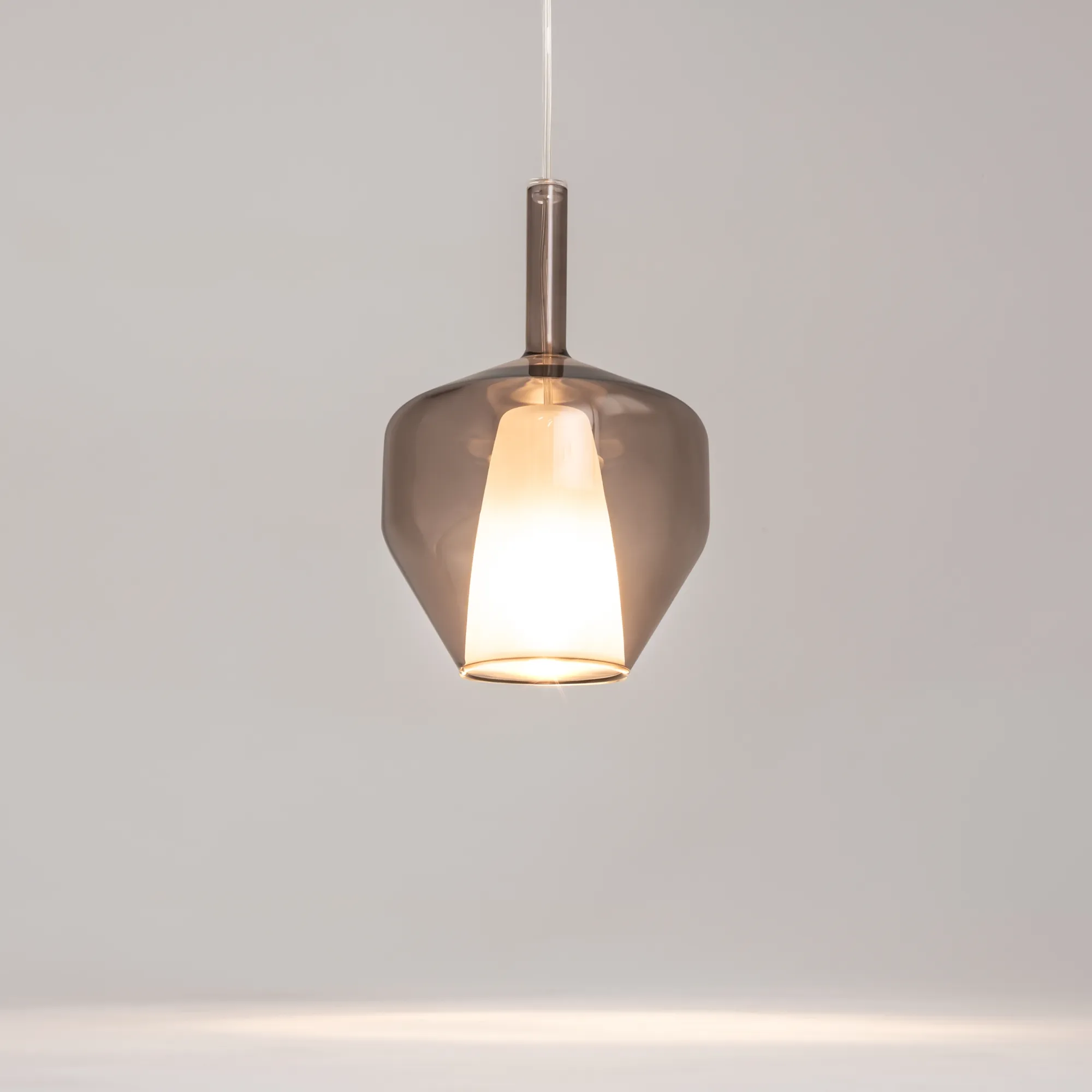 картинка Подвесной светильник Maytoni MOD271PL-01B6