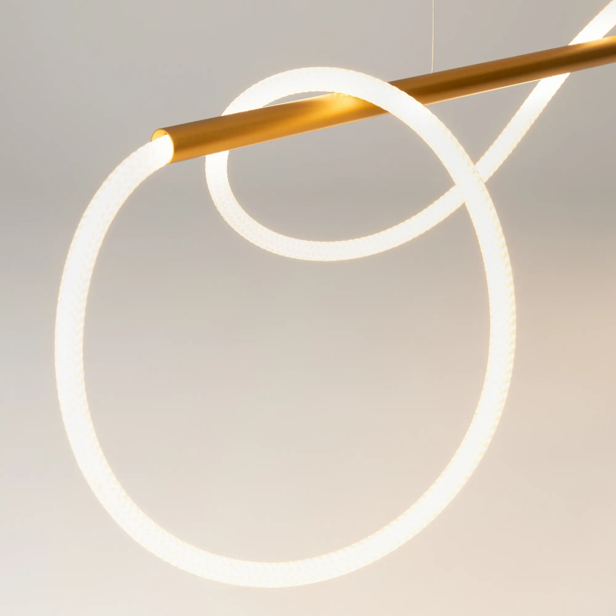 картинка Подвесной светильник Maytoni MOD166PL-L30G3K