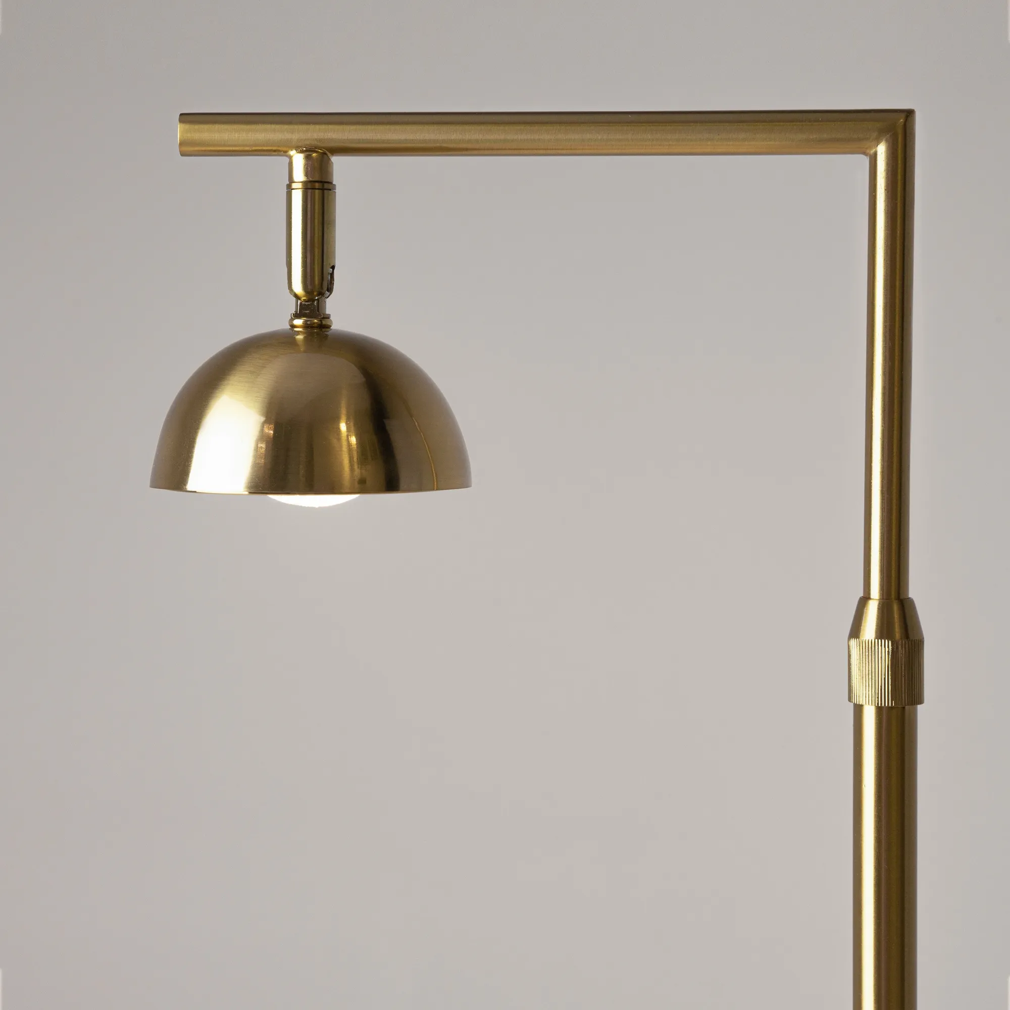 картинка Напольный светильник (торшер) Maytoni MOD372FL-L10BS3K