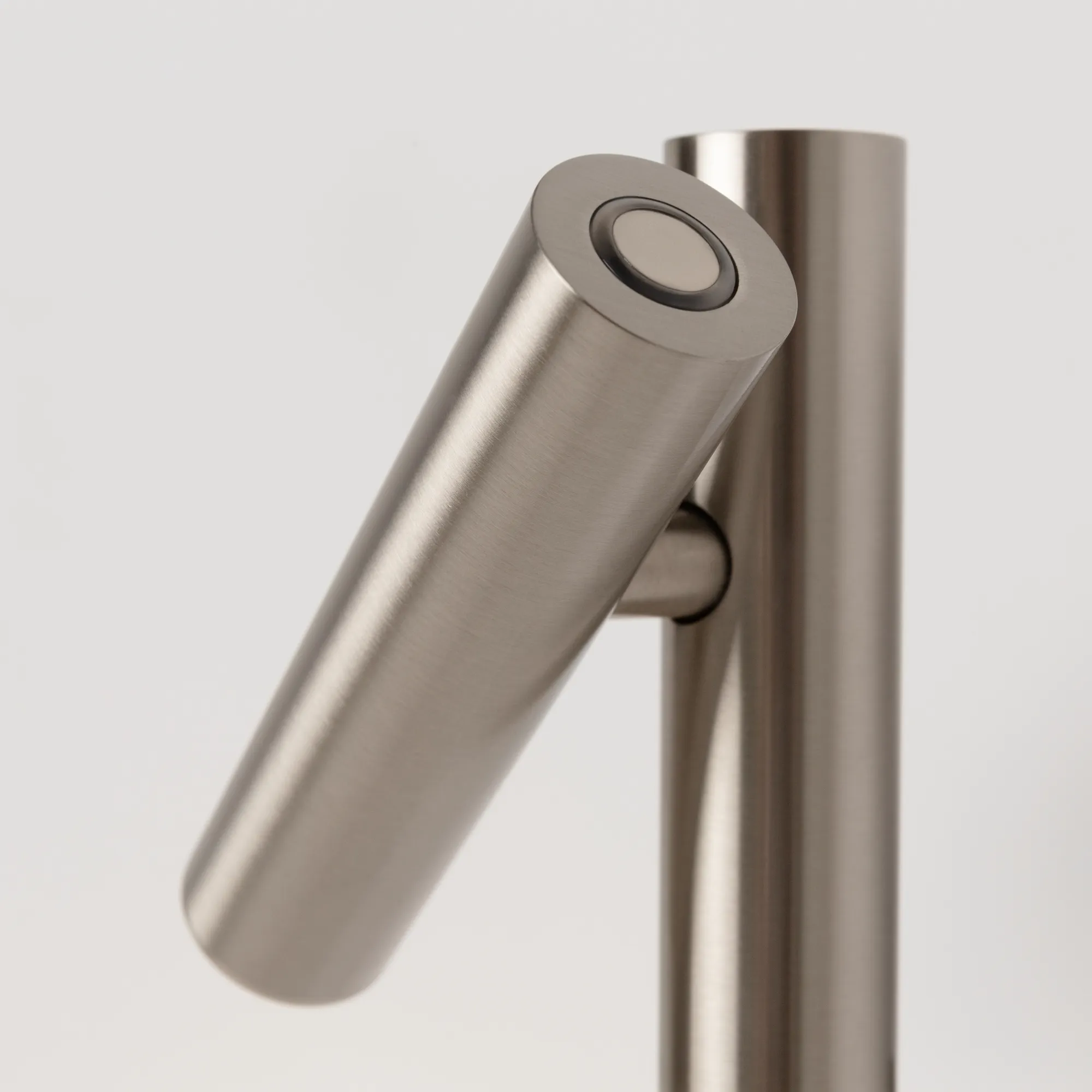 картинка Настенный светильник (бра) Maytoni MOD433WL-L3N3K