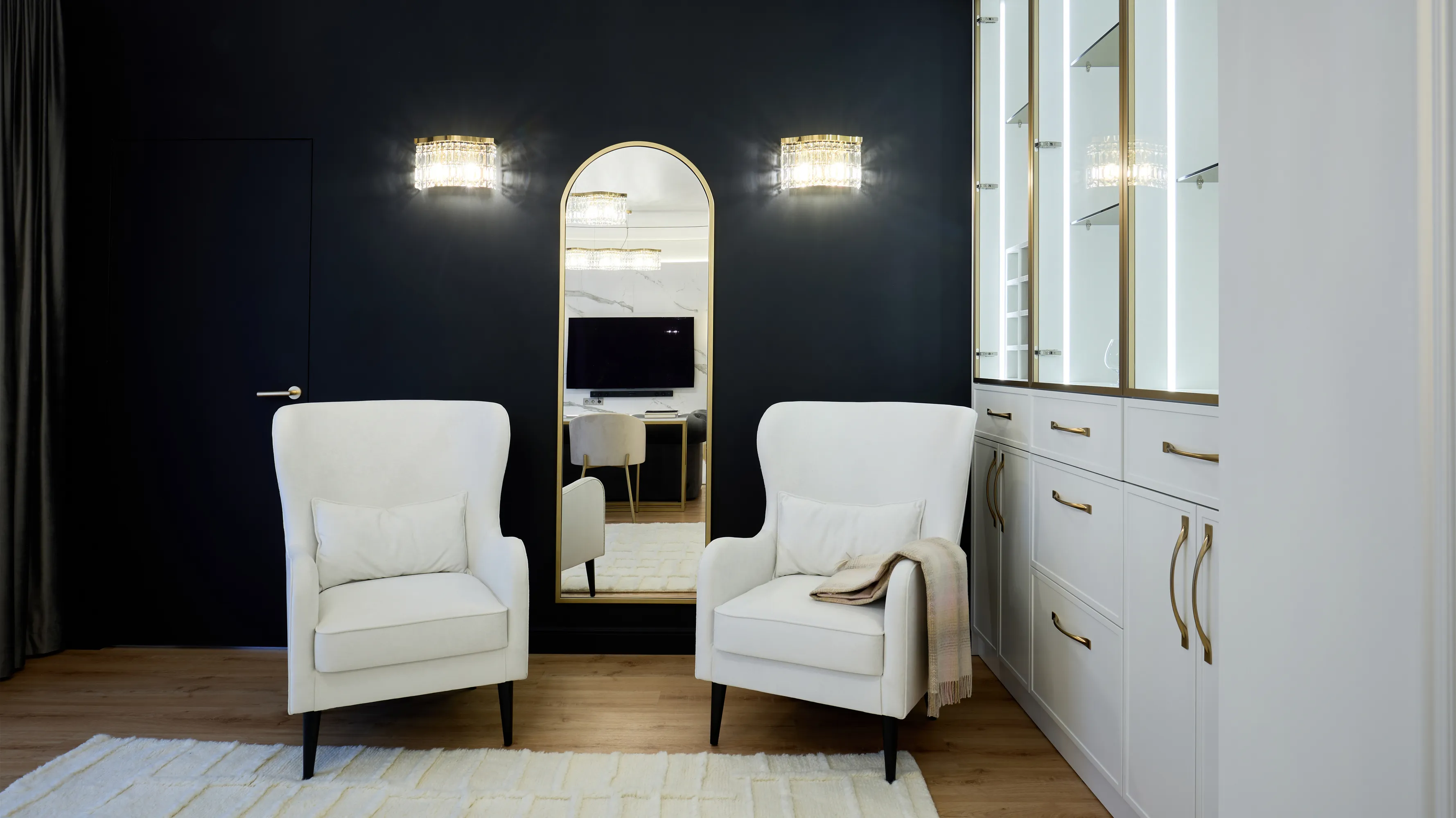 картинка Настенный светильник (бра) Maytoni DIA005WL-02G