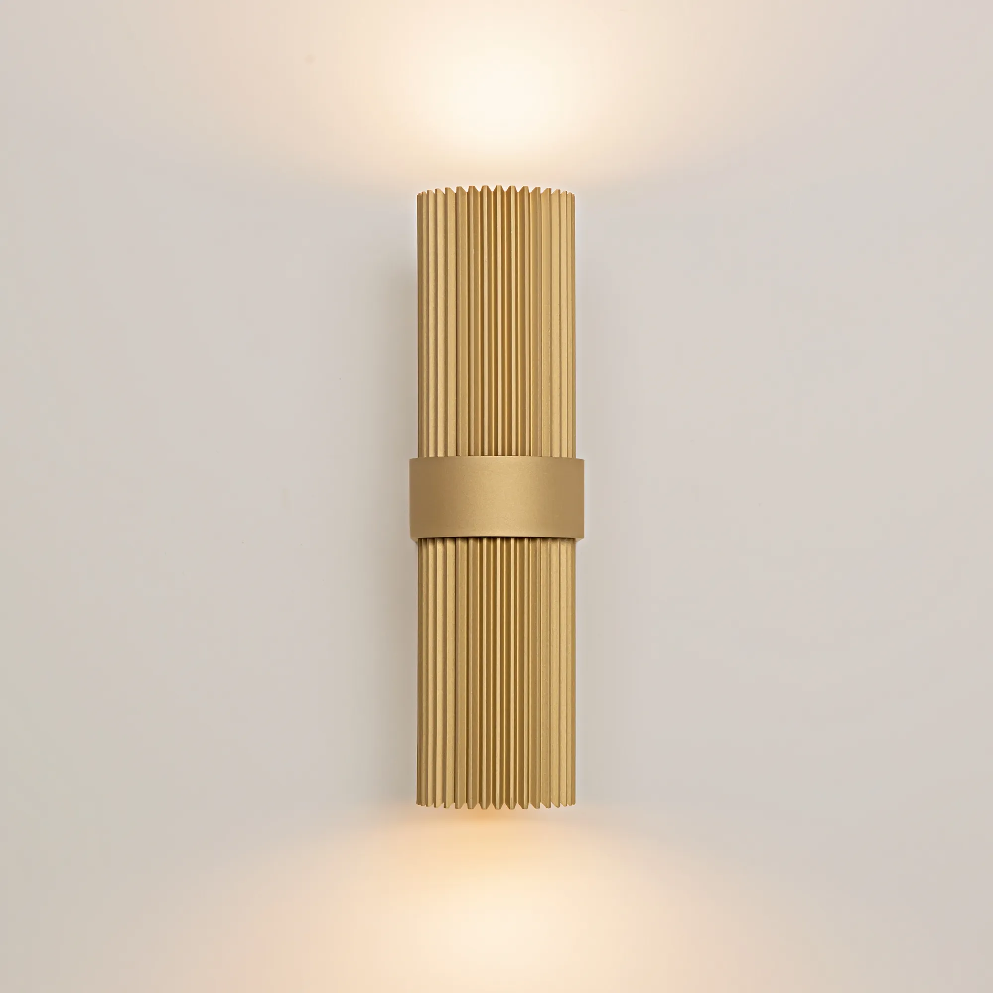 картинка Настенный светильник (бра) Maytoni MOD326WL-02MG