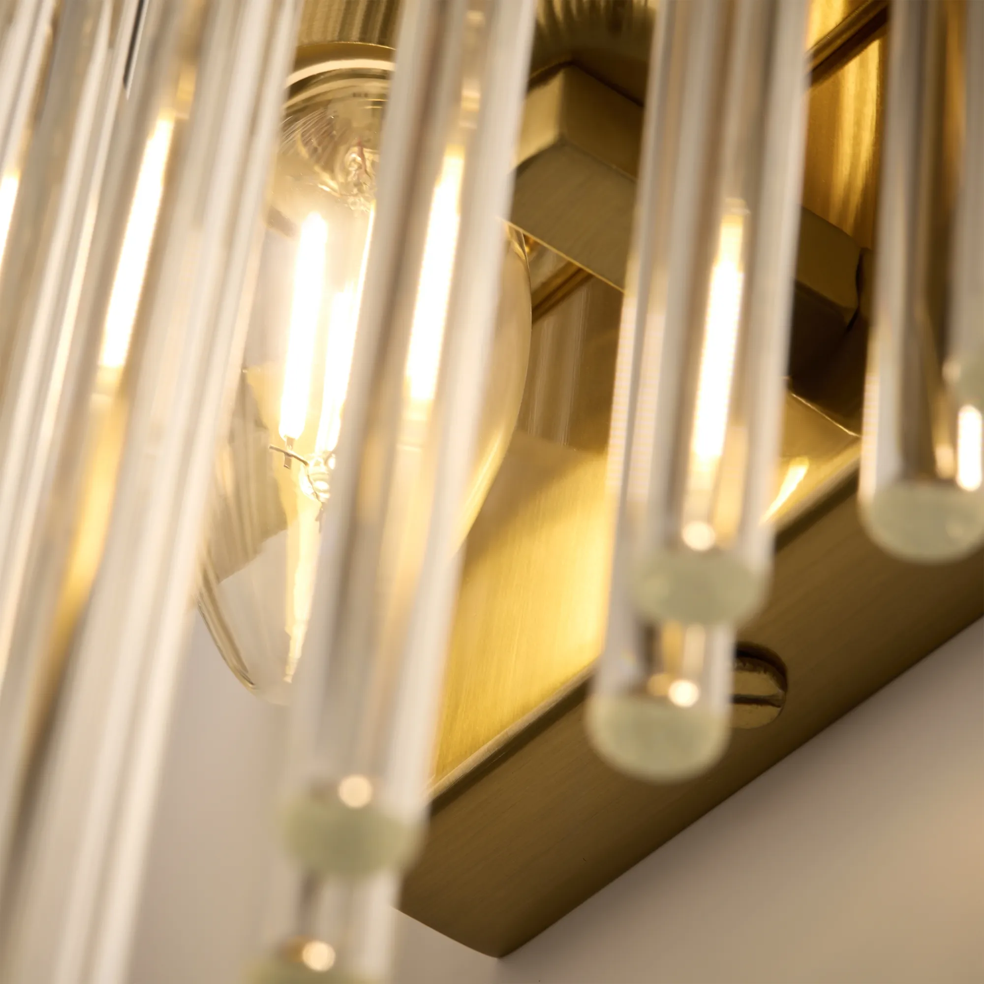 картинка Настенный светильник (бра) Freya FR5216WL-02BS