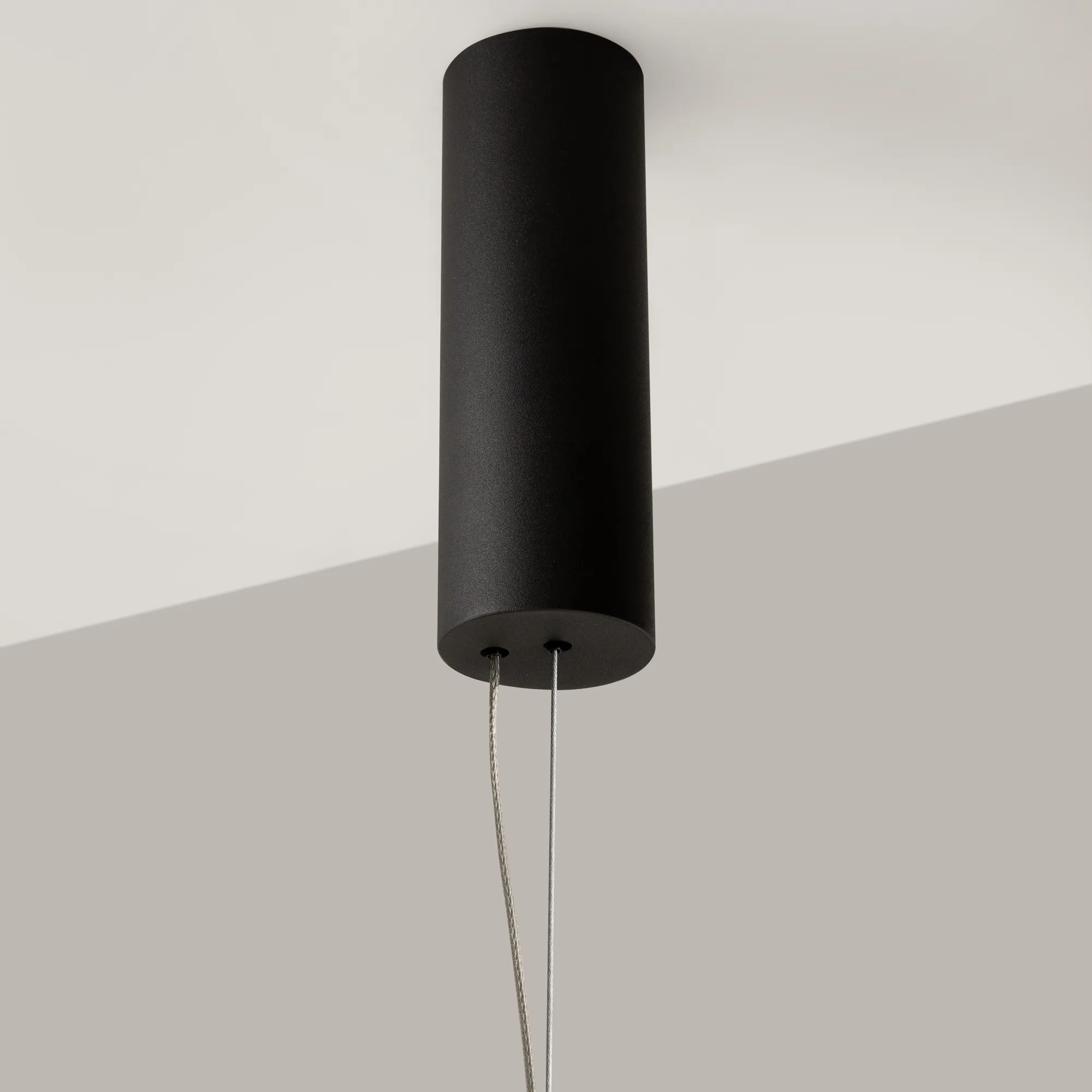 картинка Подвесной светильник Maytoni MOD381PL-L45B3K