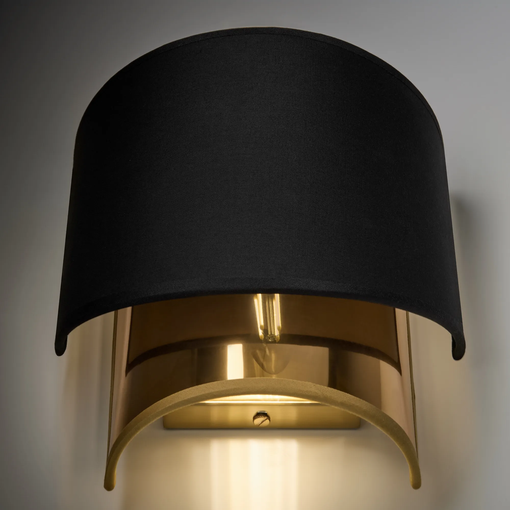 картинка Настенный светильник (бра) Freya FR5171WL-01BS