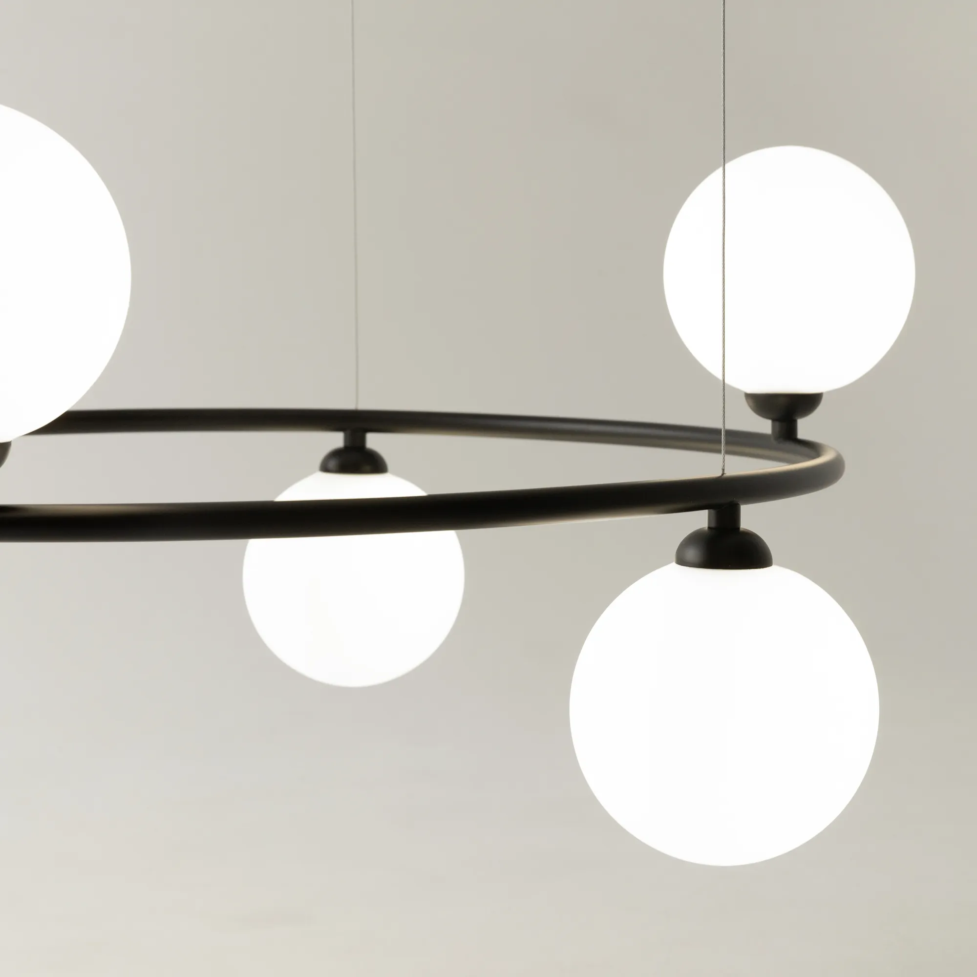 картинка Подвесной светильник Maytoni MOD013PL-06B