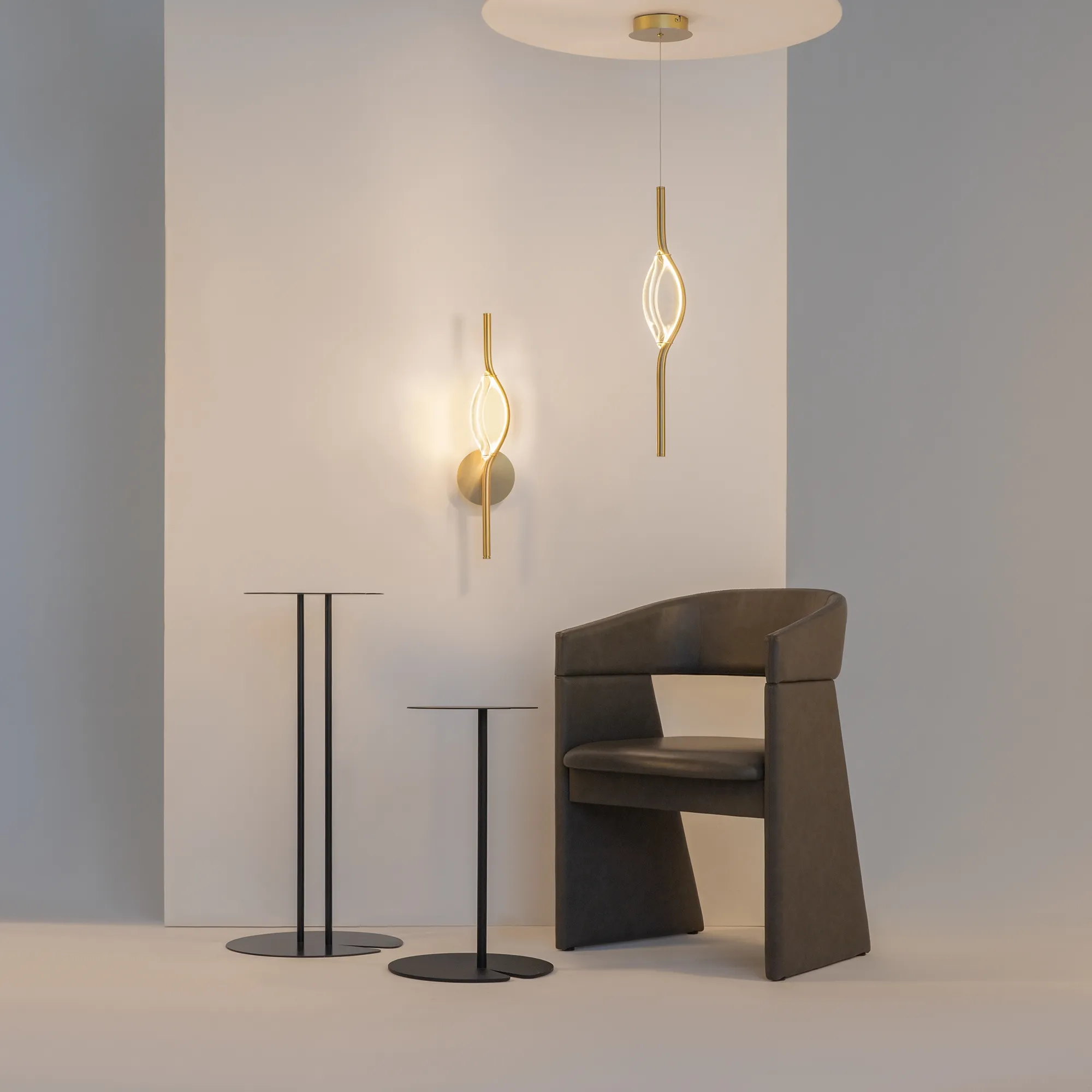 картинка Настенный светильник (бра) Maytoni MOD347WL-L8BS3K